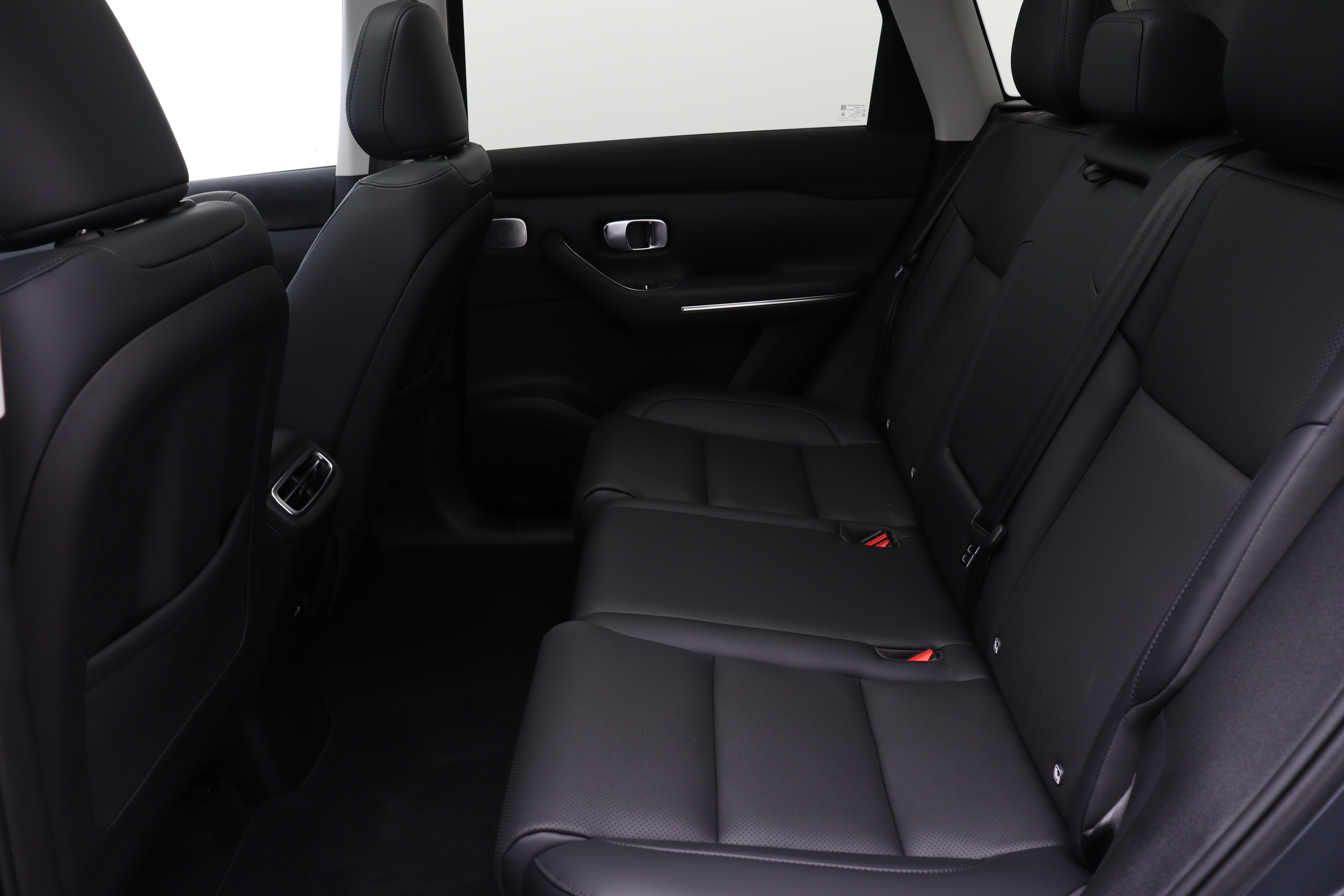 LEAPMOTOR C10 1.5 Hybrid EV_9