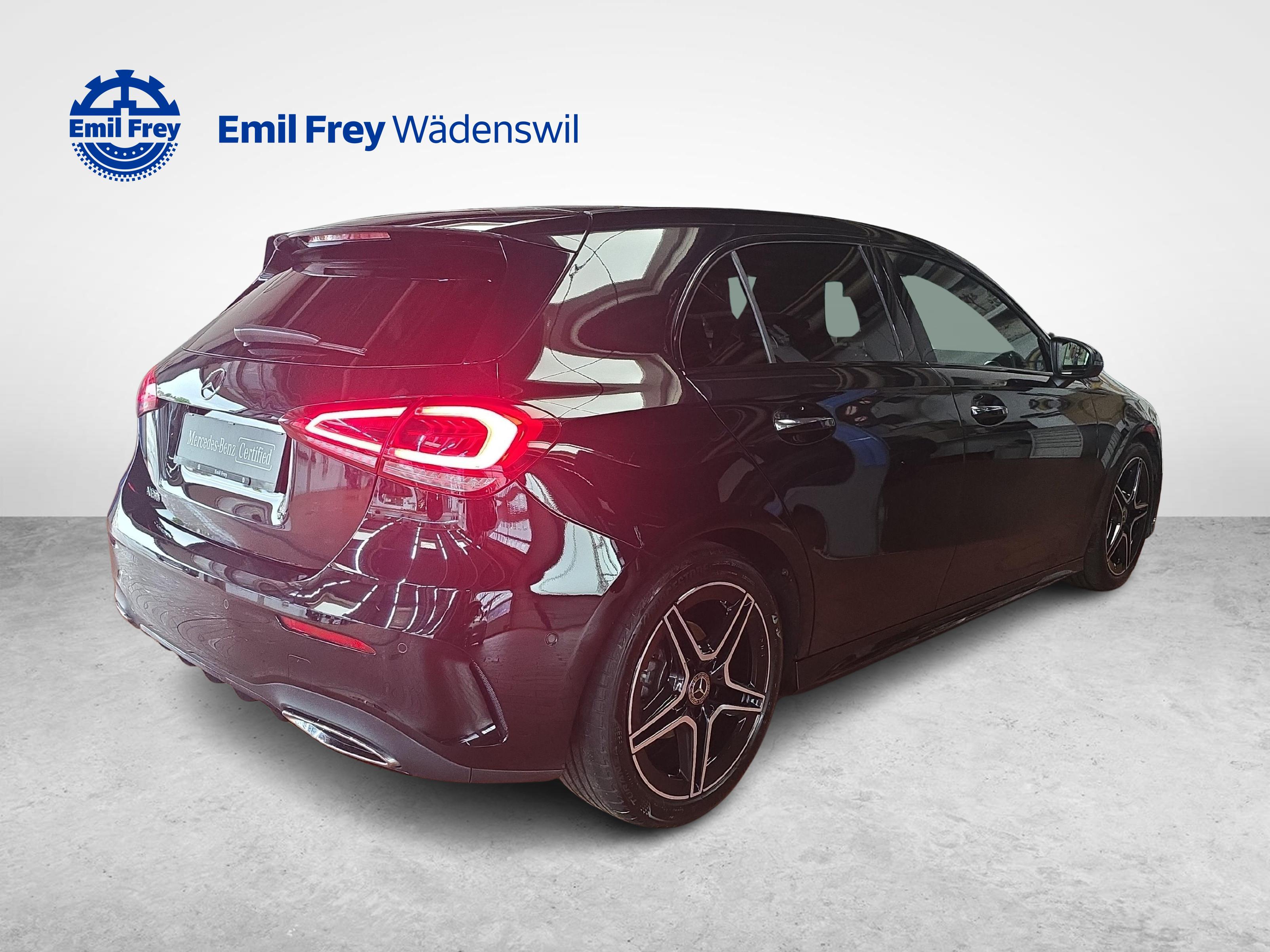 MERCEDES-BENZ A 180 Night Star AMG Line_4