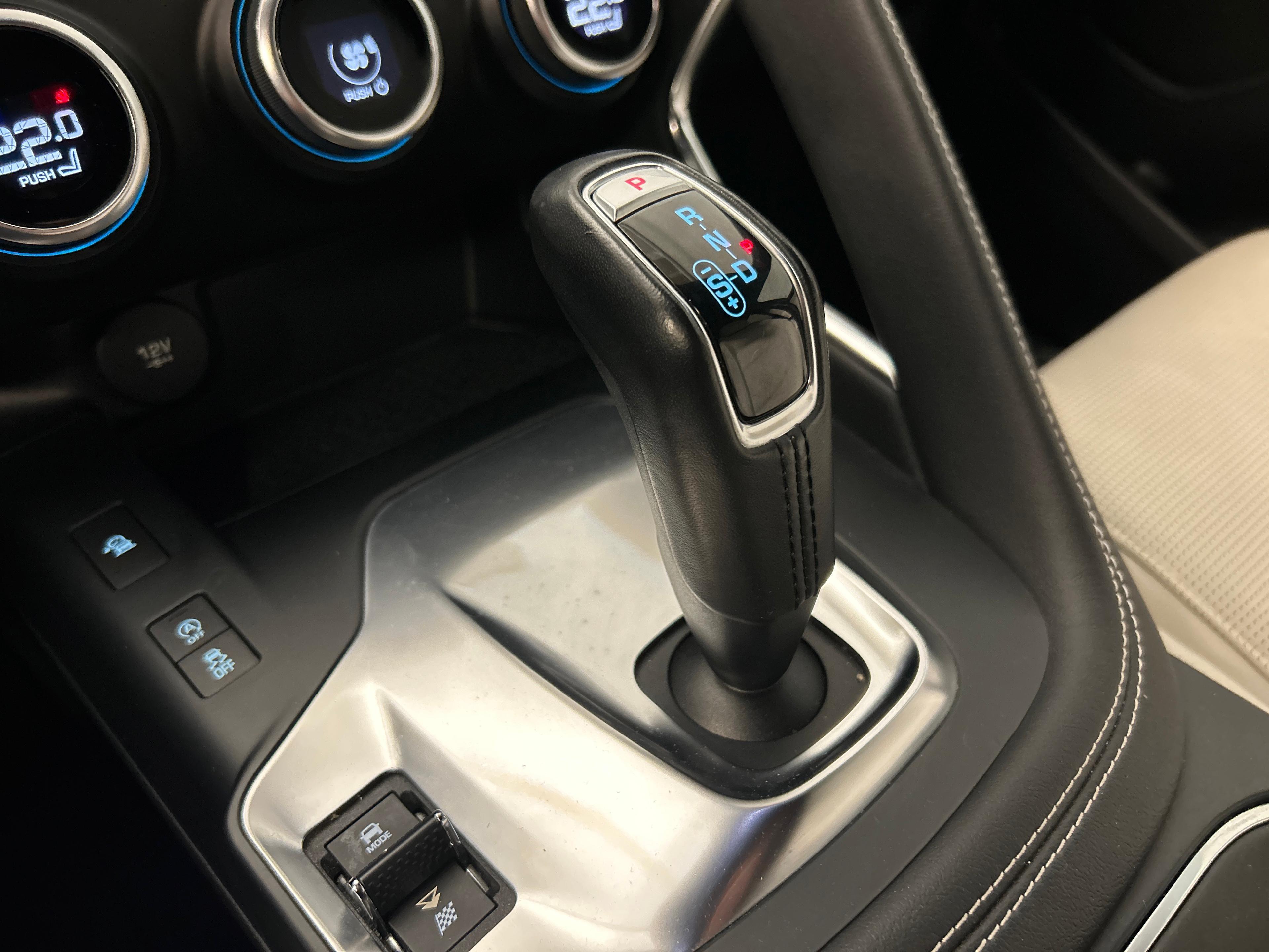 JAGUAR E-Pace 2.0 T 200 R-Dynamic S AWD_14
