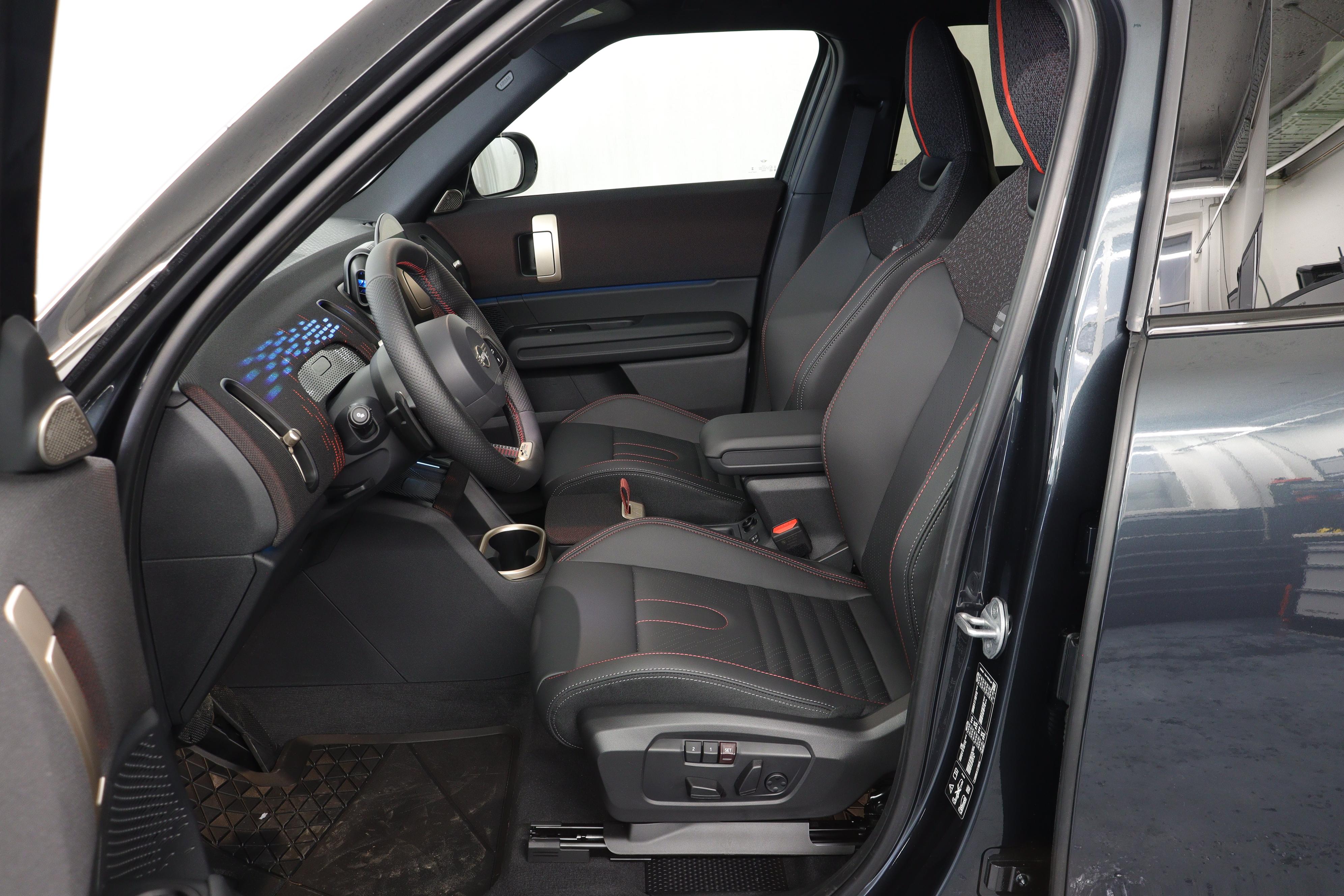 MINI Countryman U25 2.0i S ALL4_2