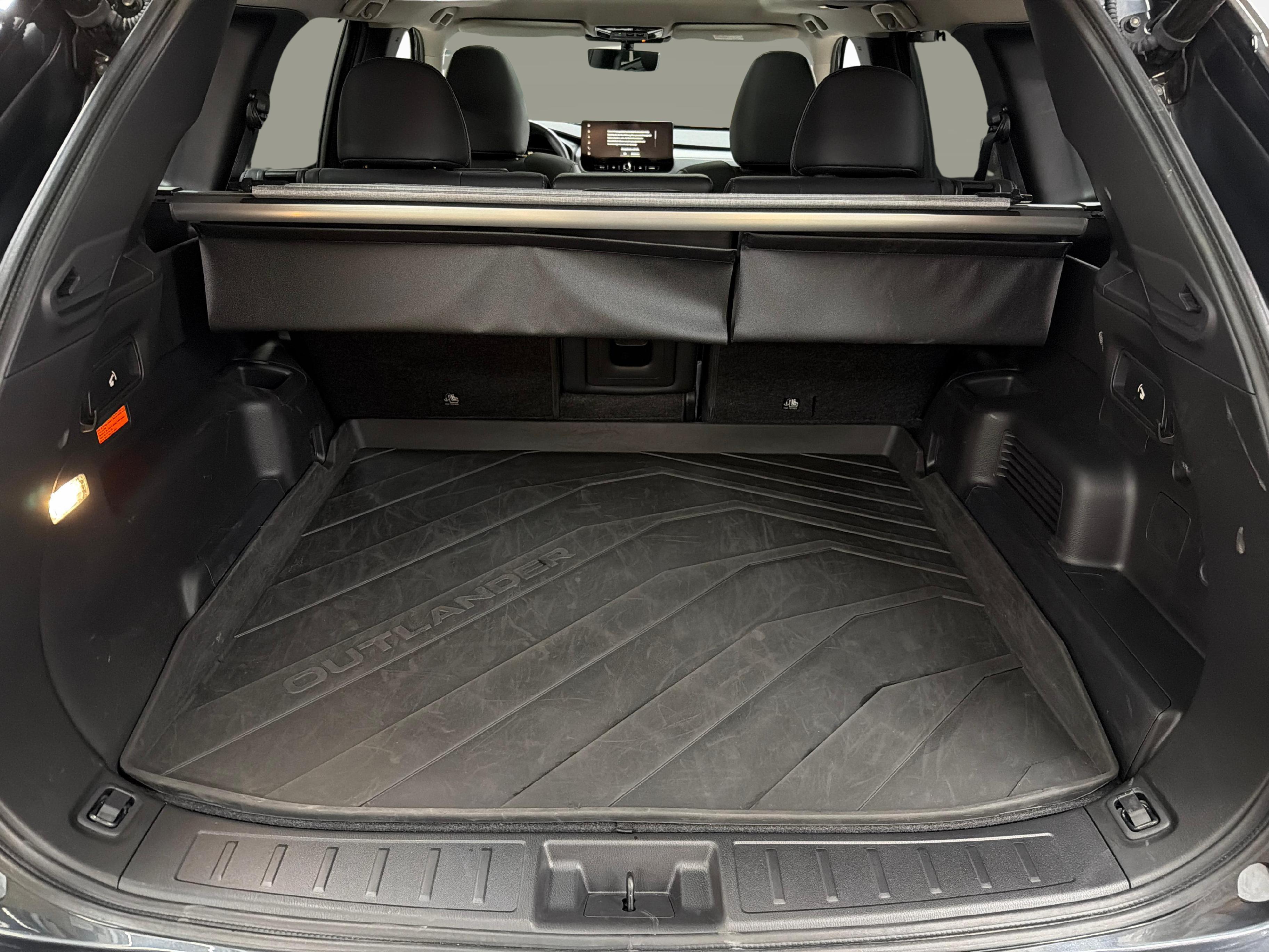 Mitsubishi Outlander 2.4 PHEV Instyle 4x4_12