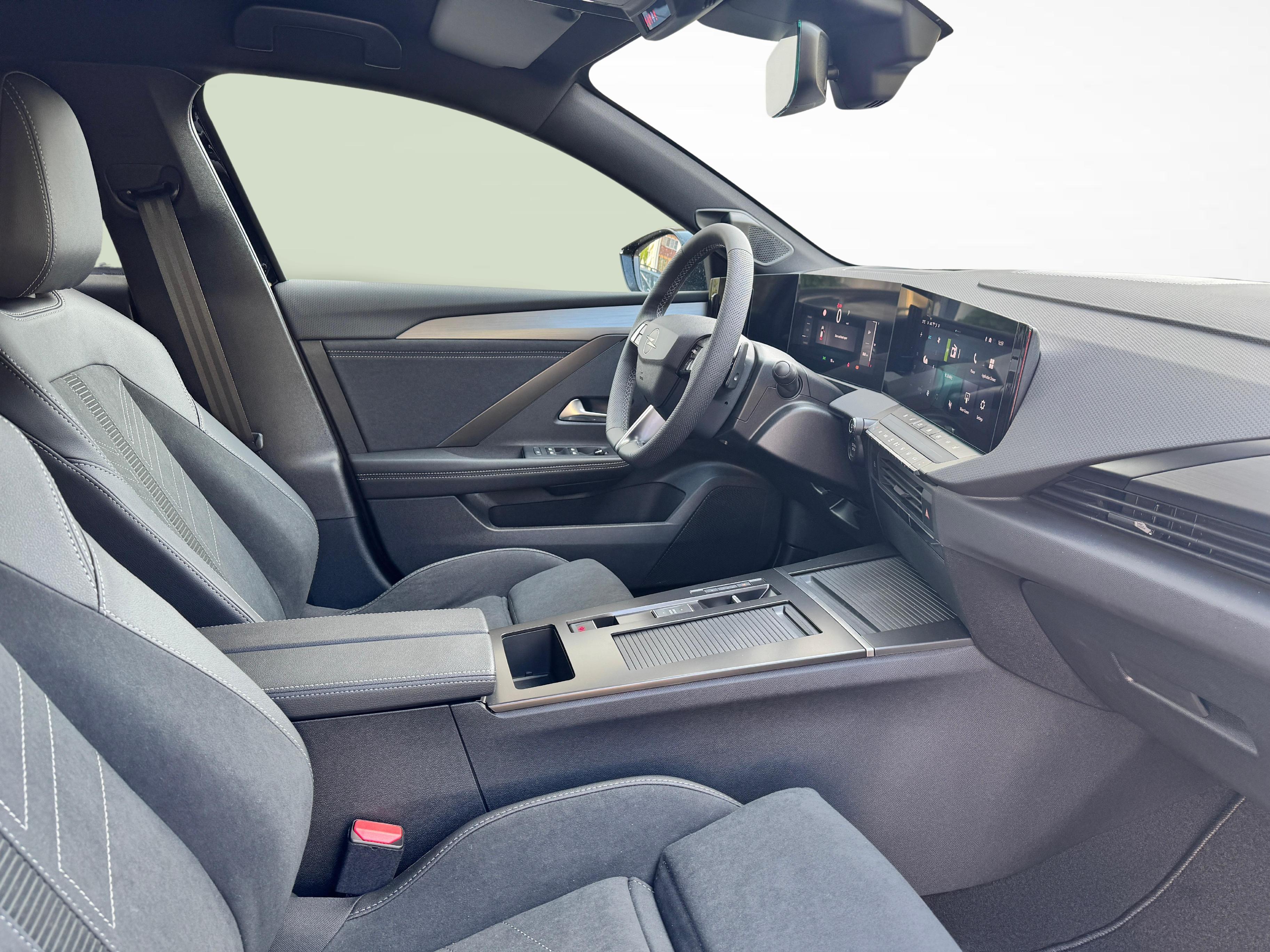 Opel Astra Sports Tourer 1.2 T Hybrid GS_10