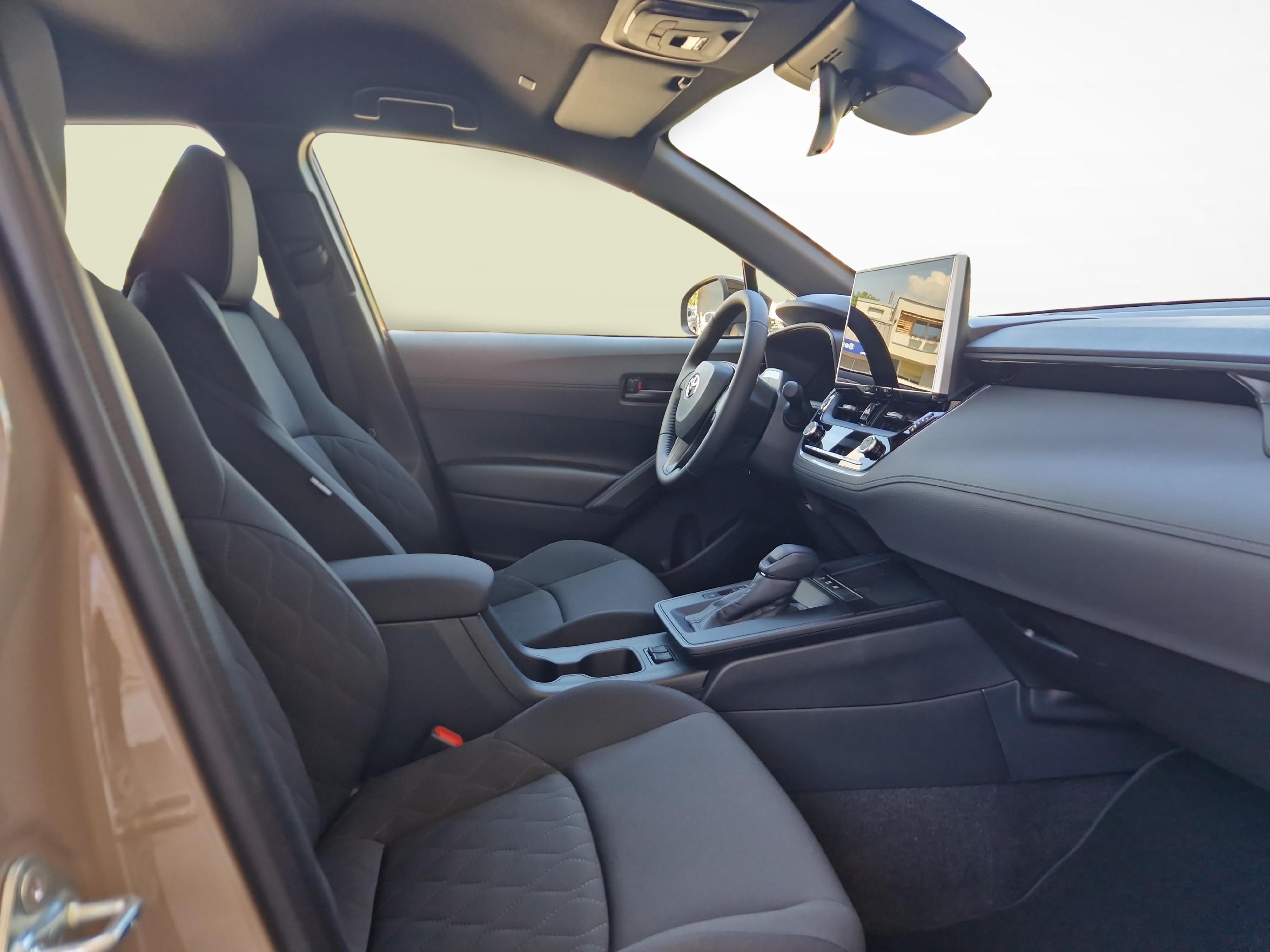 Toyota Corolla Cross 2.0 HSD Comfort_10