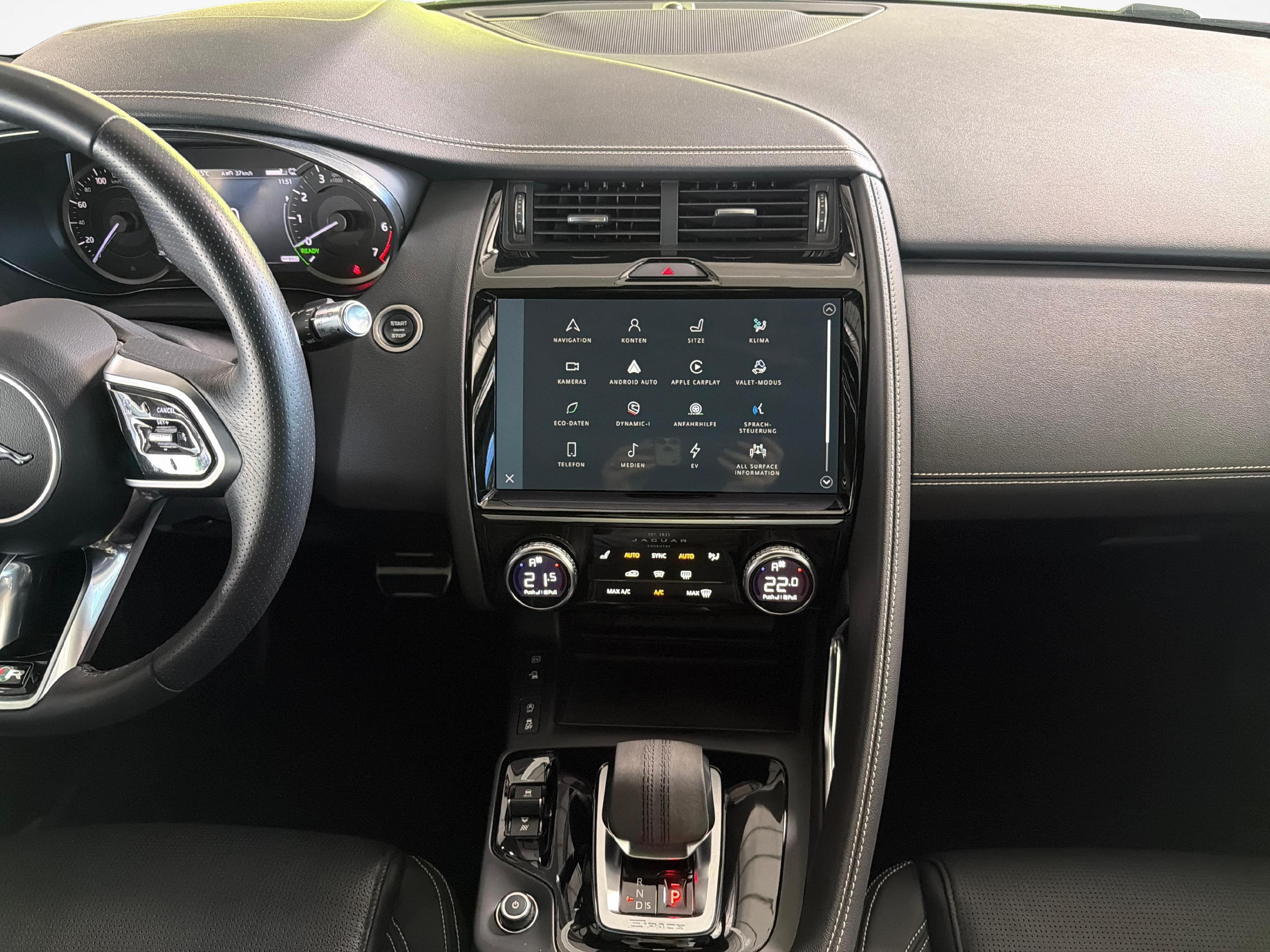 JAGUAR E-Pace 1.5 T 300e R-Dynamic SE AWD Plug In Hybrid_16