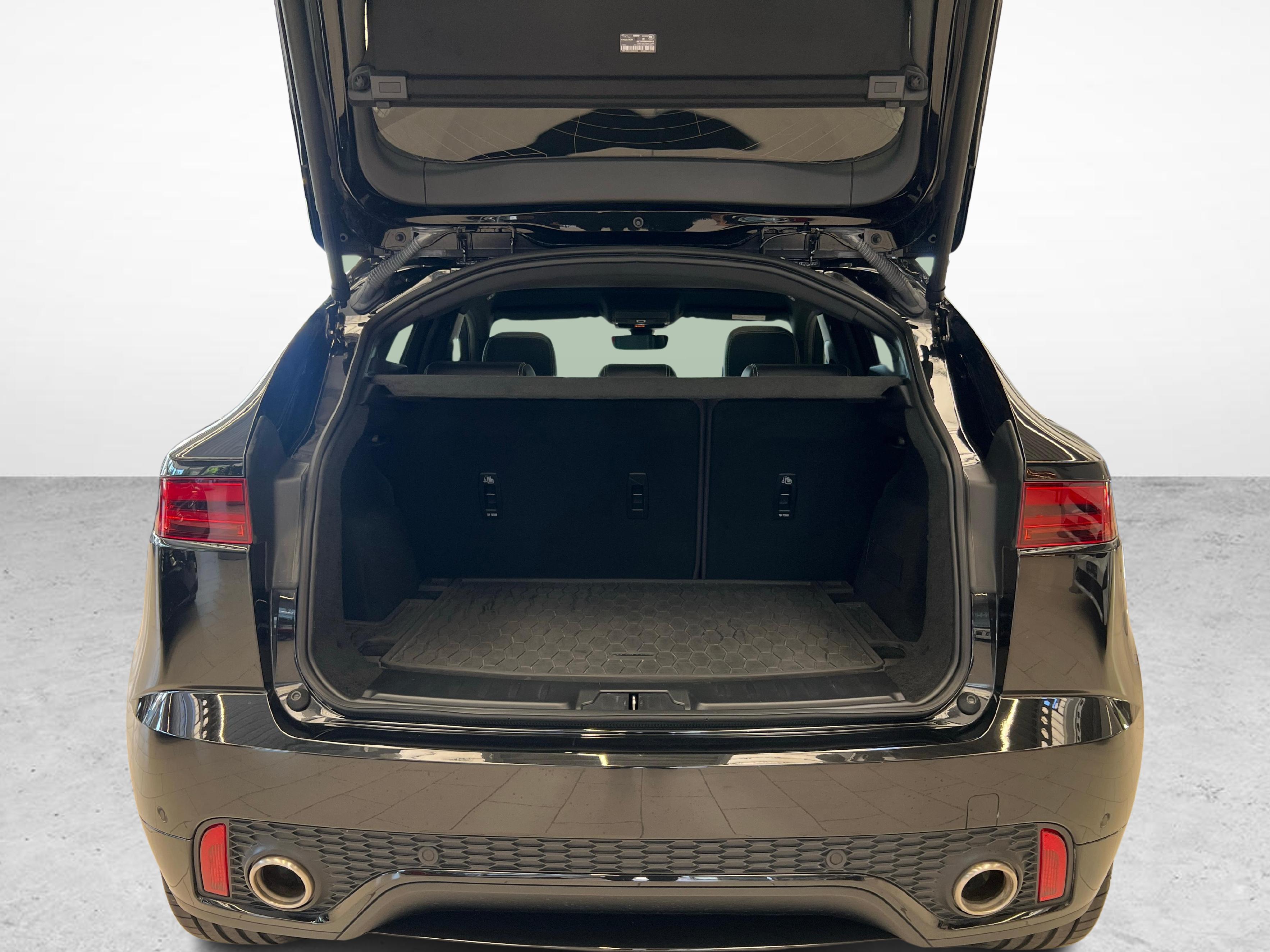 JAGUAR E-Pace 2.0 T 250 R-Dynamic SE AWD_12