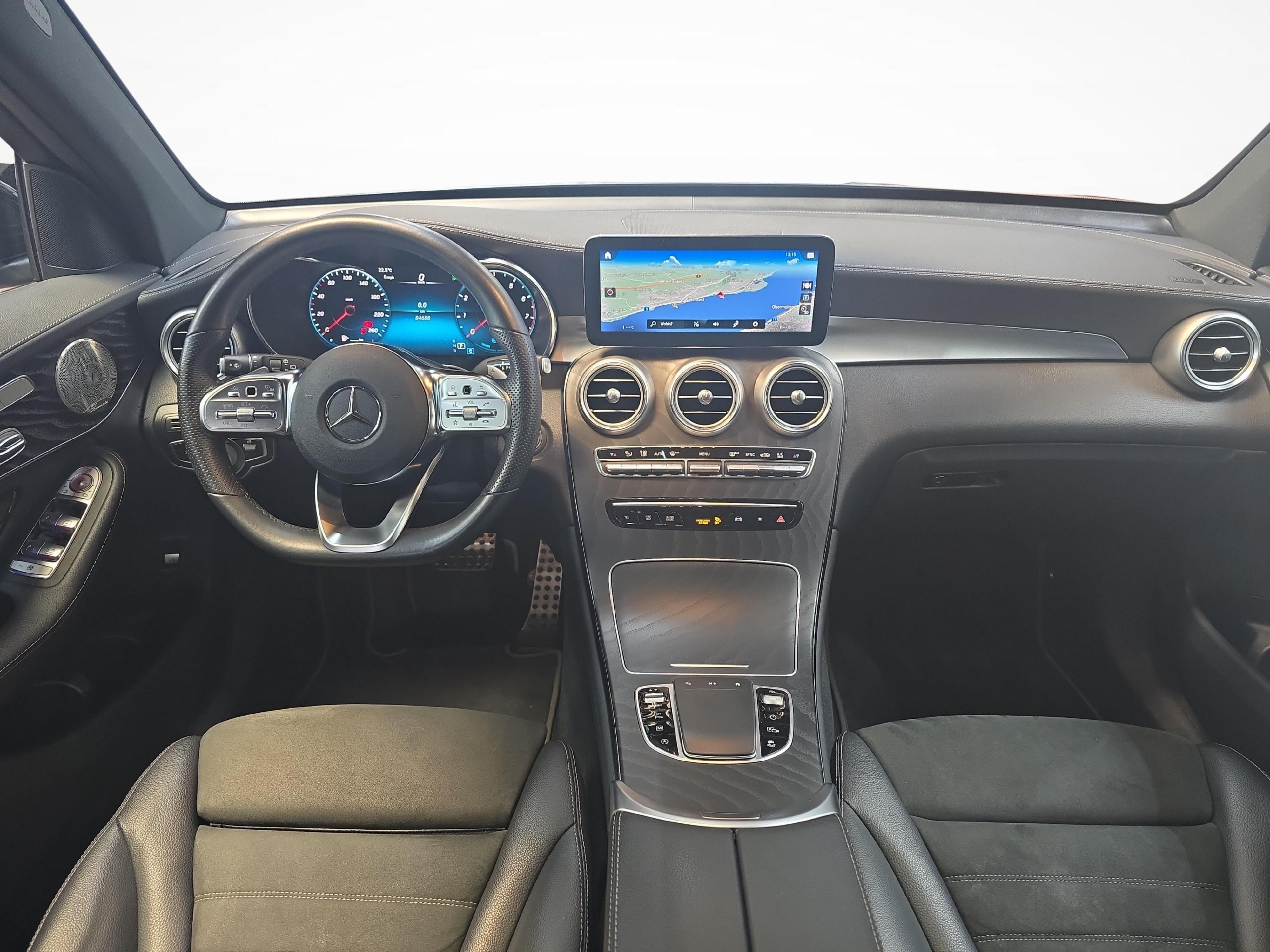 MERCEDES-BENZ GLC 200 4MATIC AMG Line_6