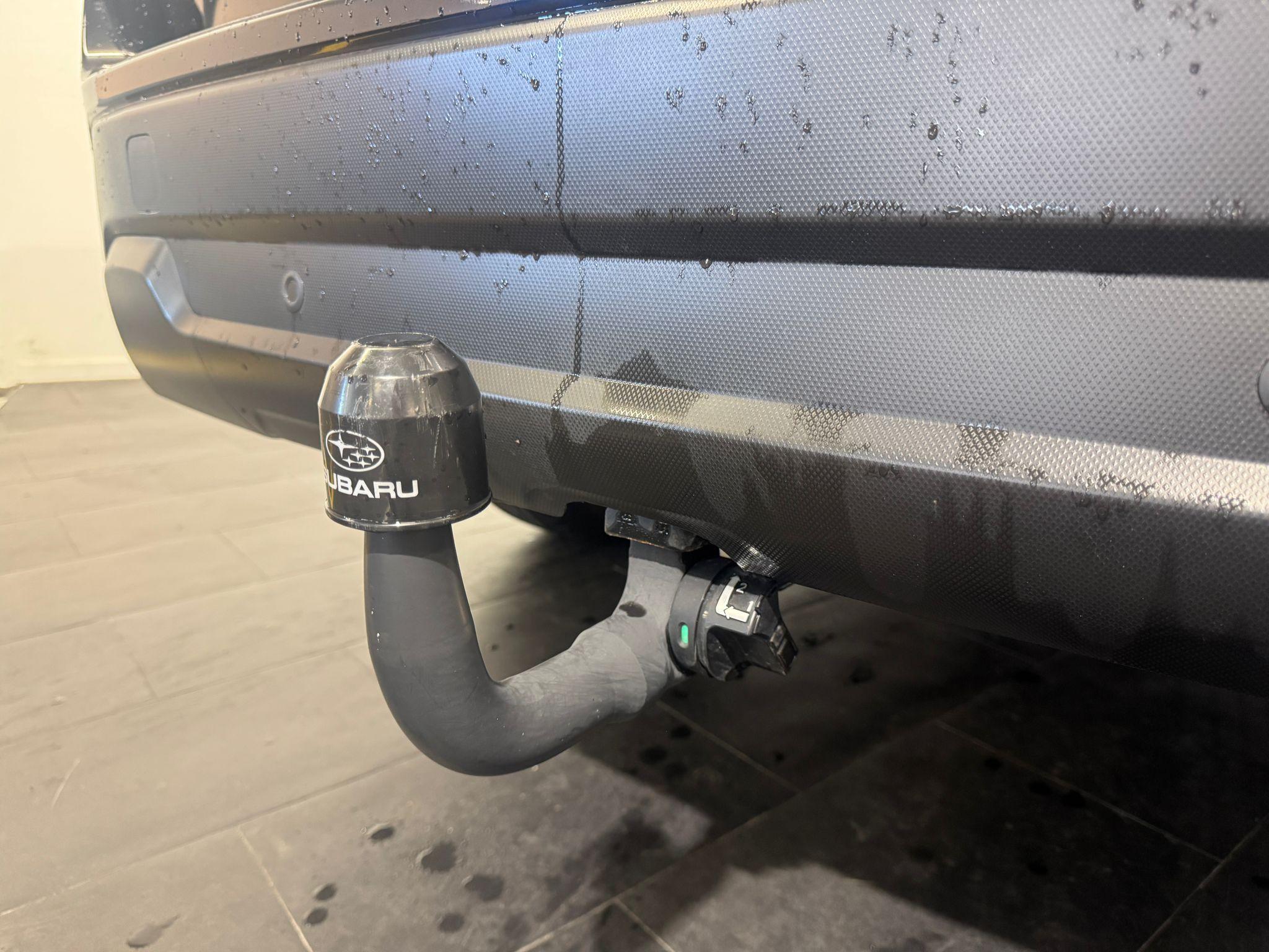 Subaru Forester Station 2.0i e-Boxer Black Edition_16