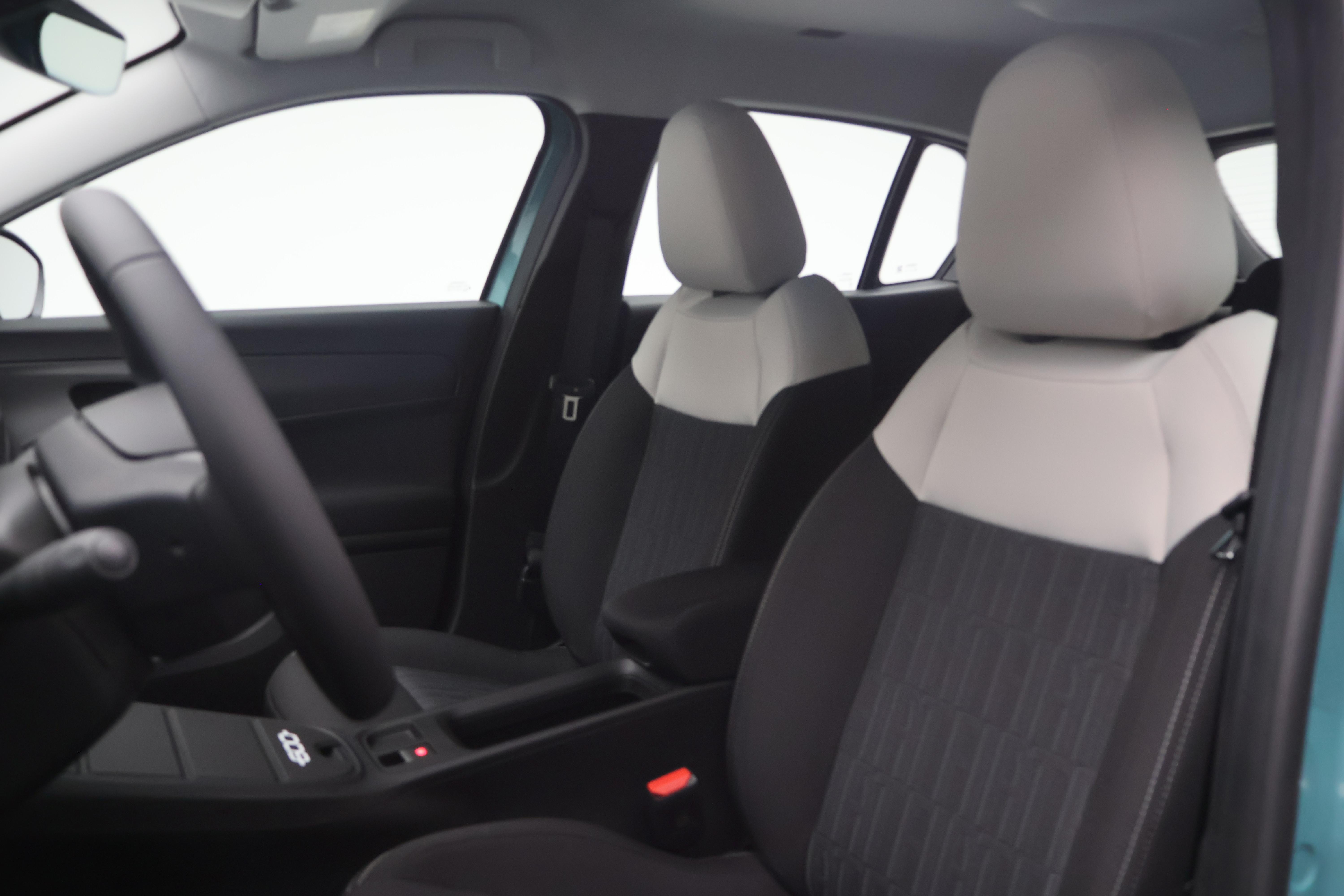 Fiat 600 1.2 Hybrid Icon Swiss Edition_10