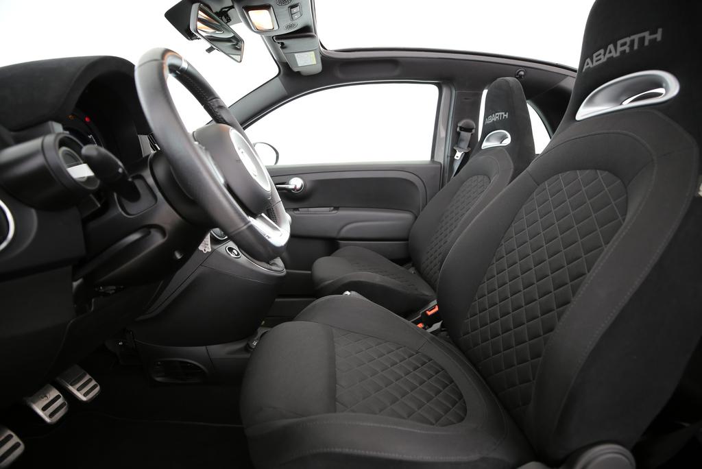 Fiat 595 C Abarth 1.4 T-Jet 165 Premium_2