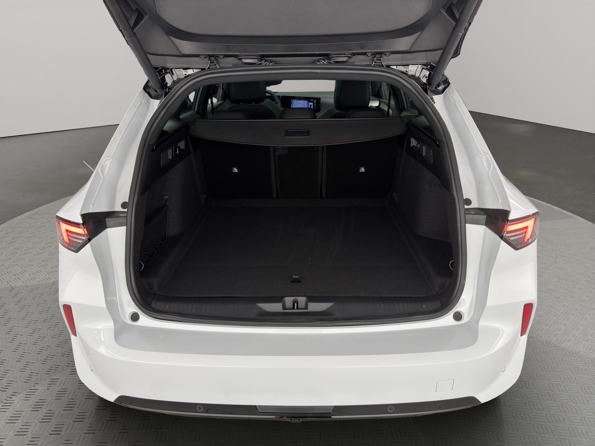 Opel Astra-e Sports Tourer Ultimate_7