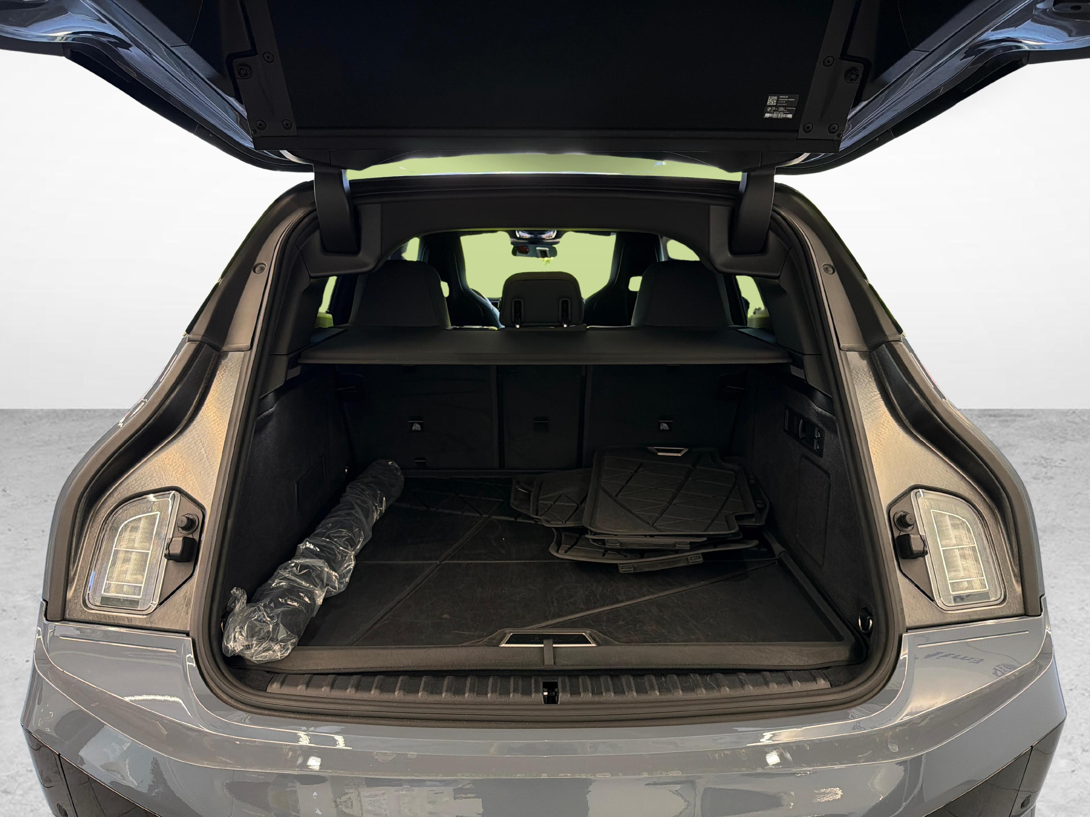 BMW iX M60_22