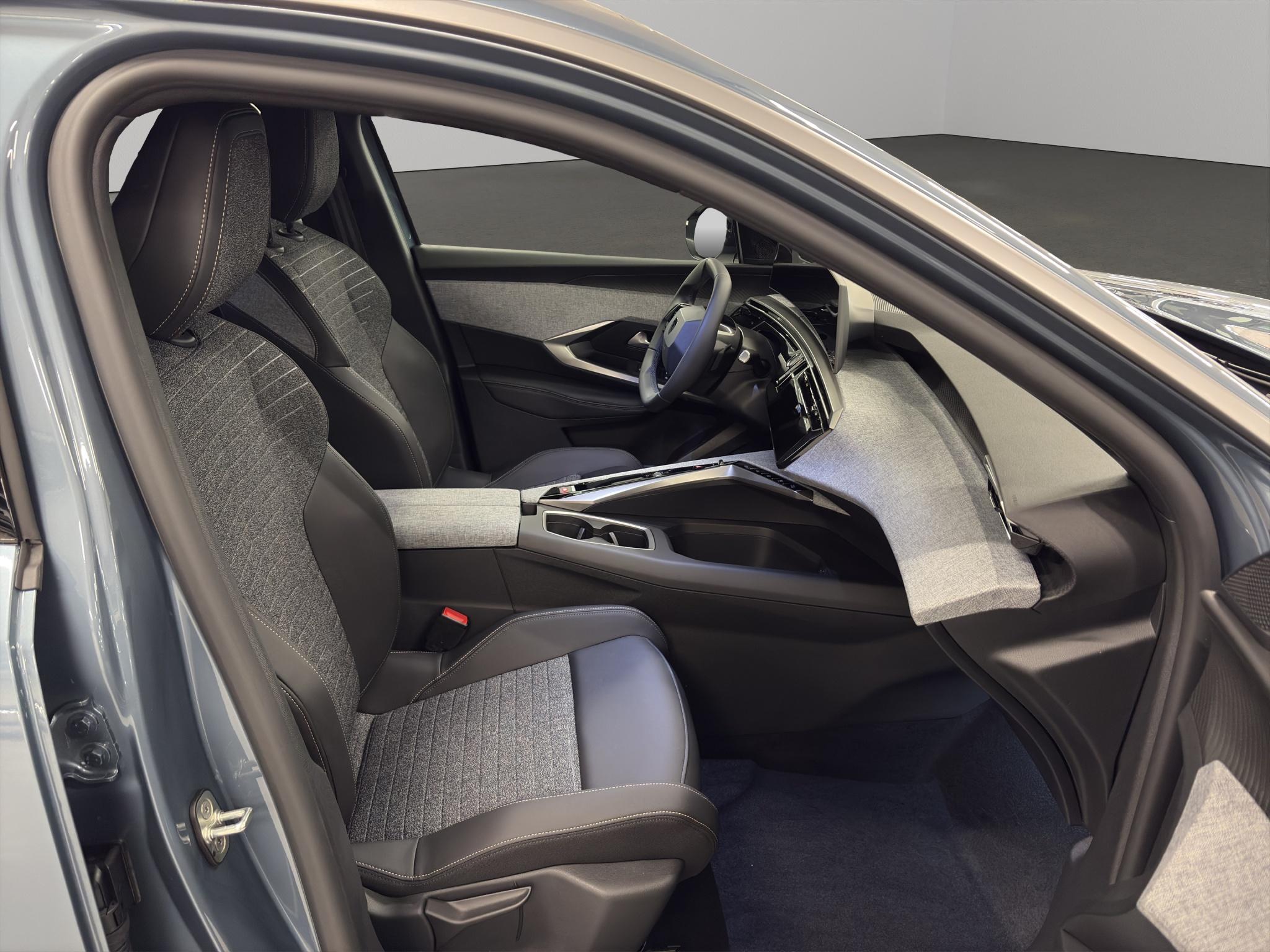 Peugeot 5008 1.2 Hybrid Allure Premium_10