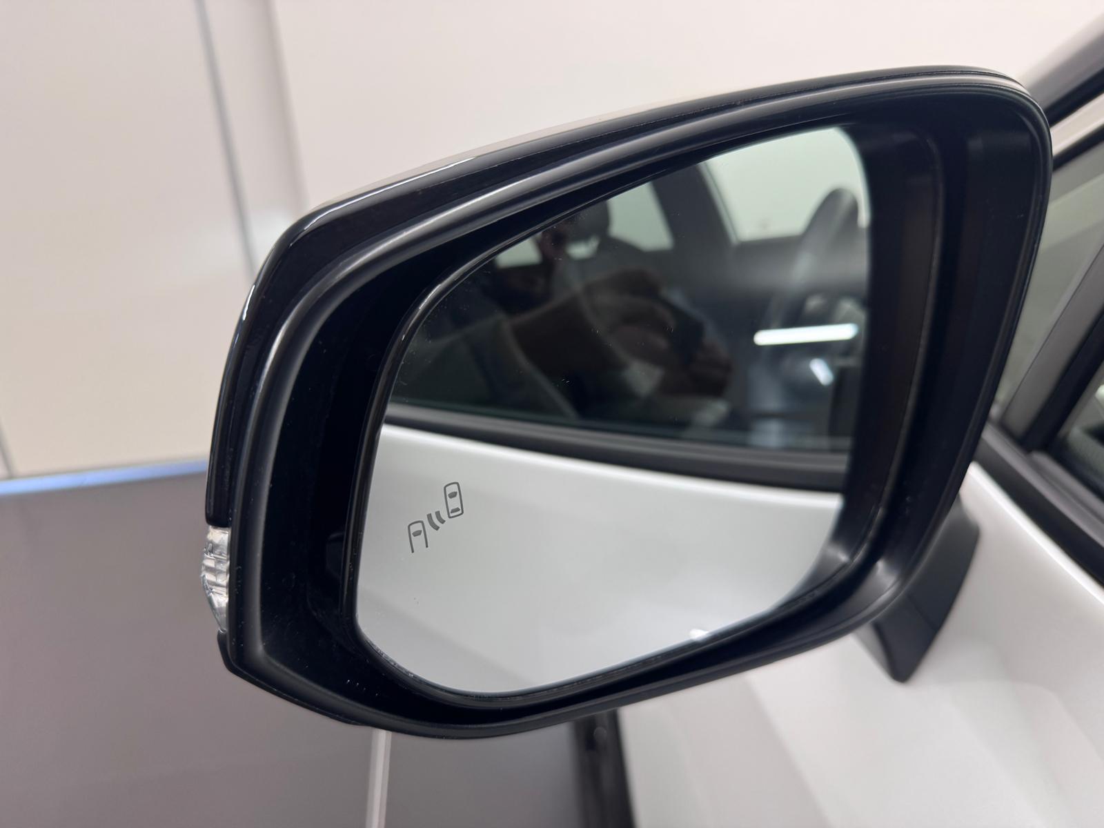 Suzuki Across 2.5 PHEV Compact Top 4x4_15