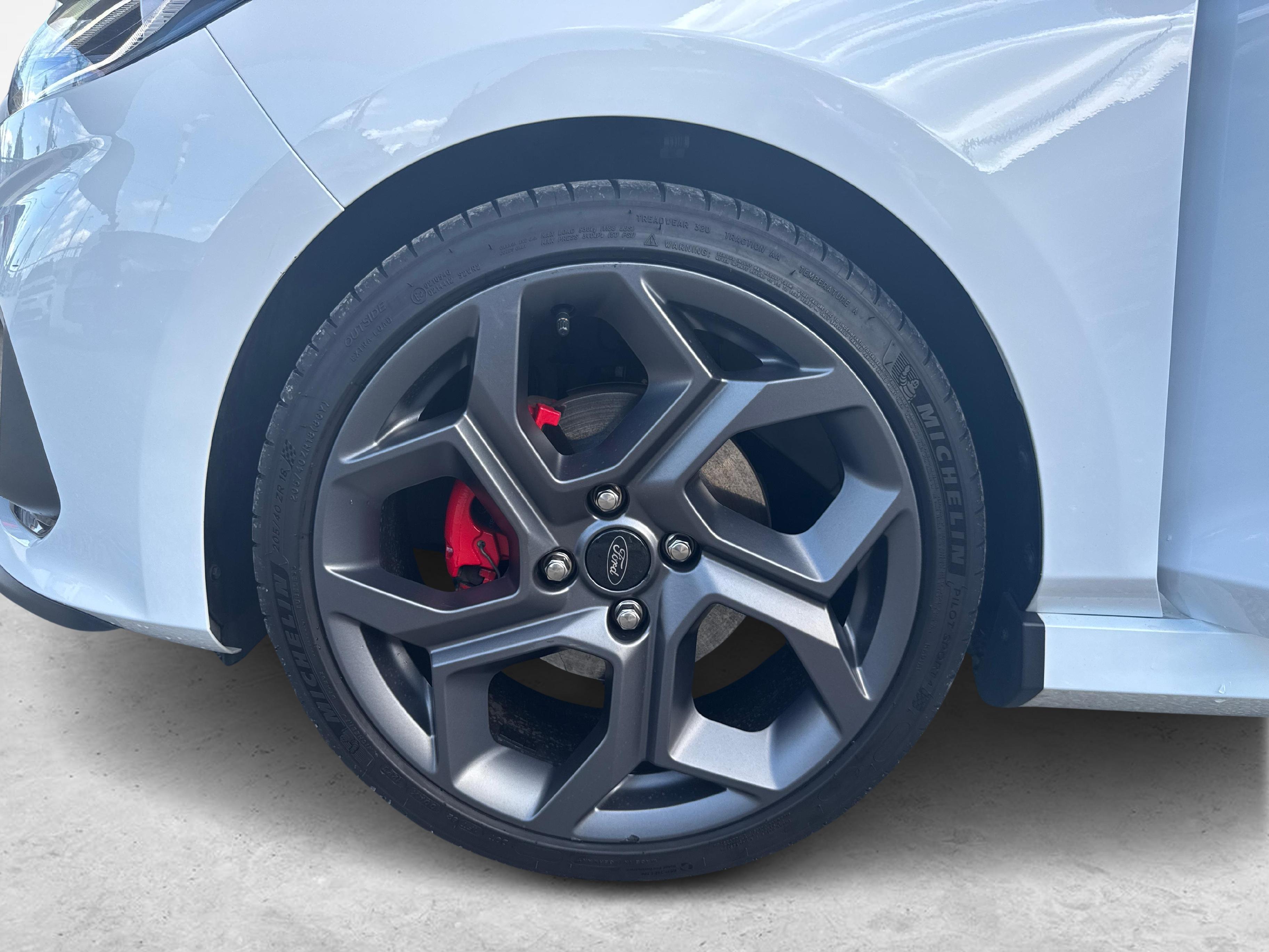 Ford Fiesta 1.5 EcoB ST X / Jetzt mit attraktivem 1.9% Leasing!_18