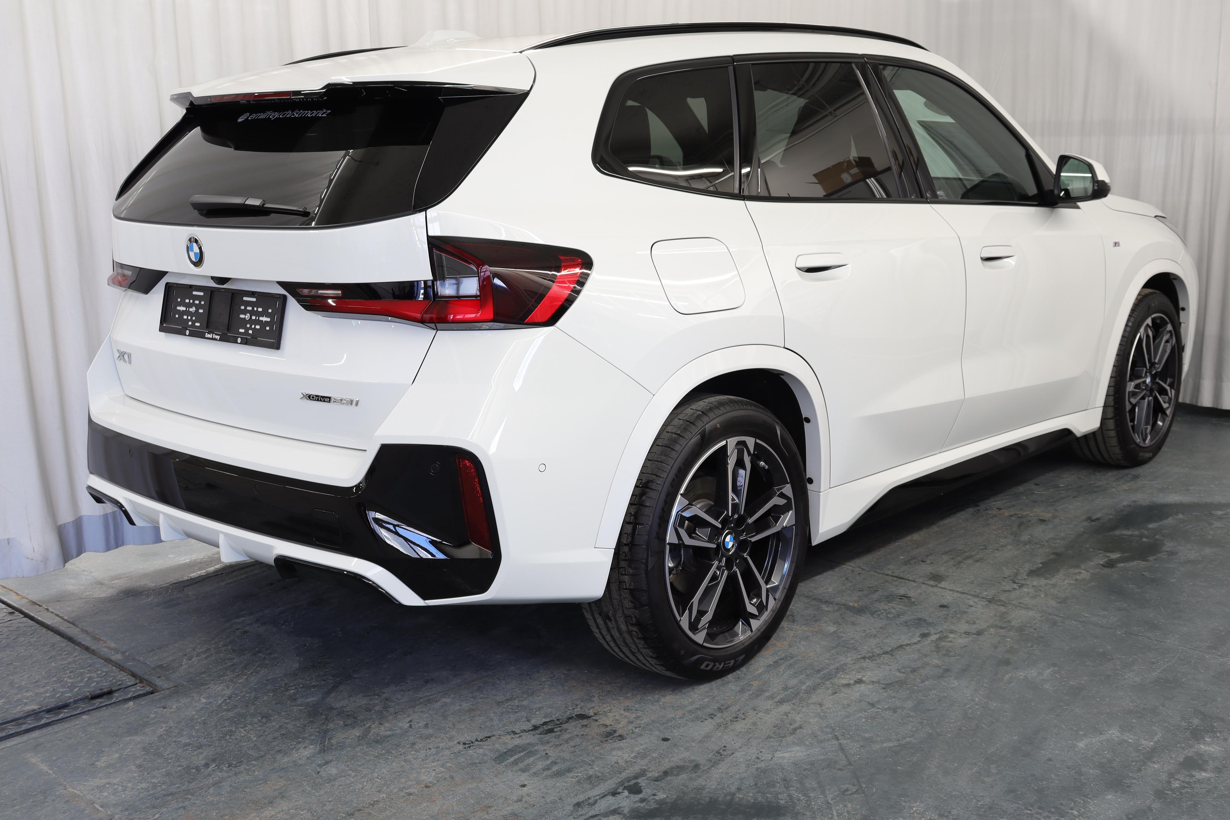 BMW X1 23i xDrive paddles_9