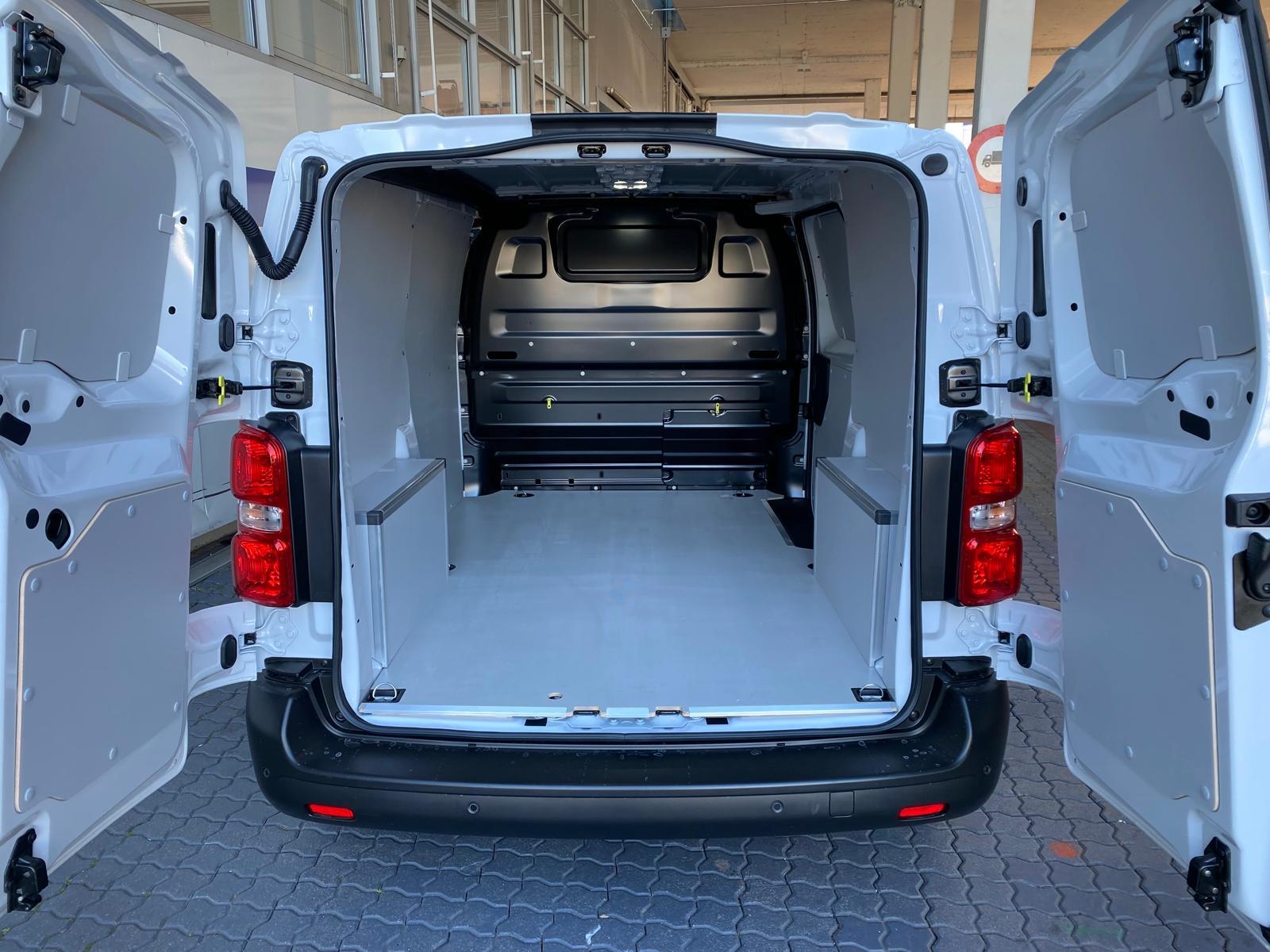 Citroën Jumpy Kaw. M 2.2 BlueHDi 150 First S/S_4