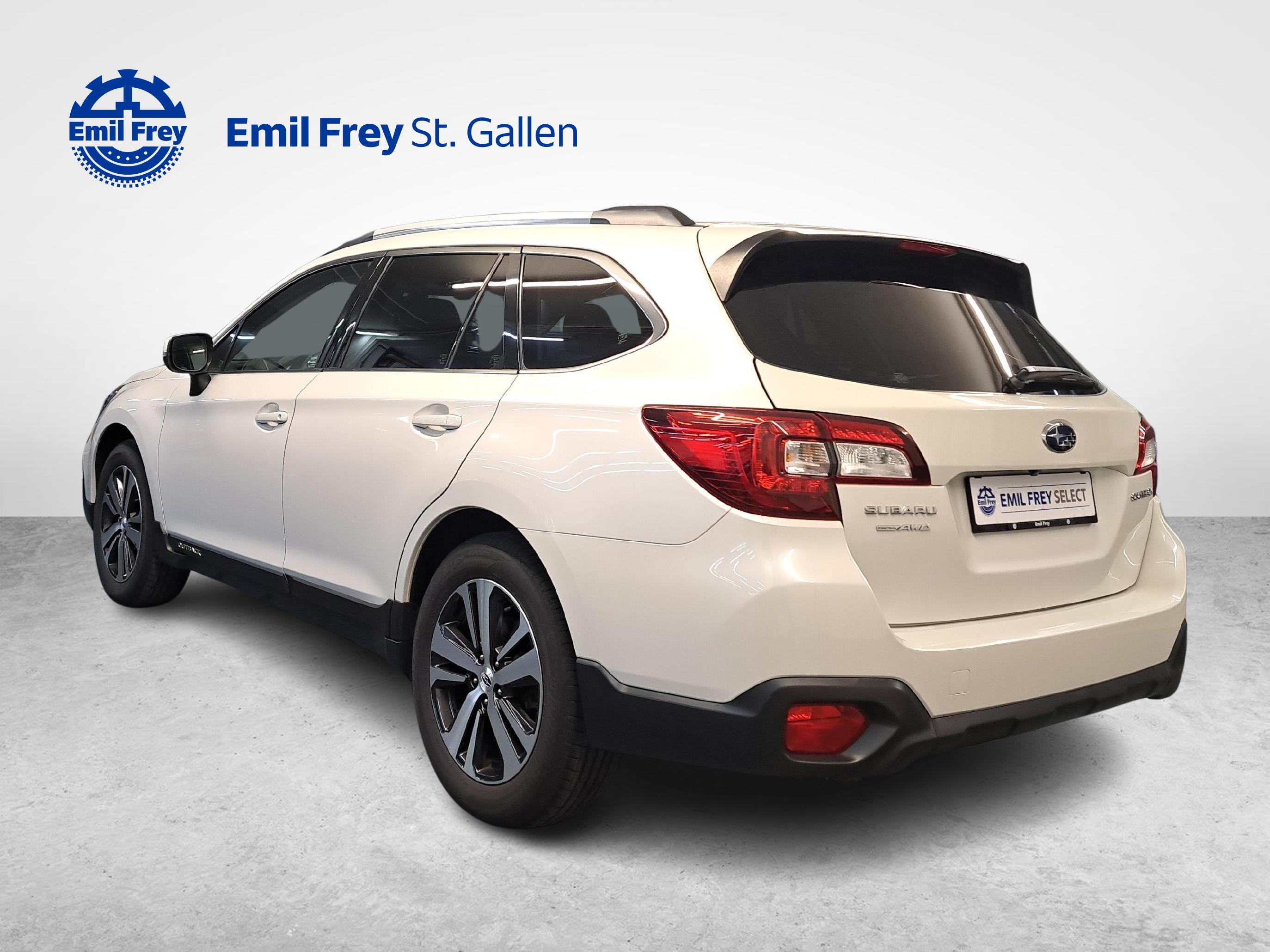 Subaru Outback 2.5i Luxury_3
