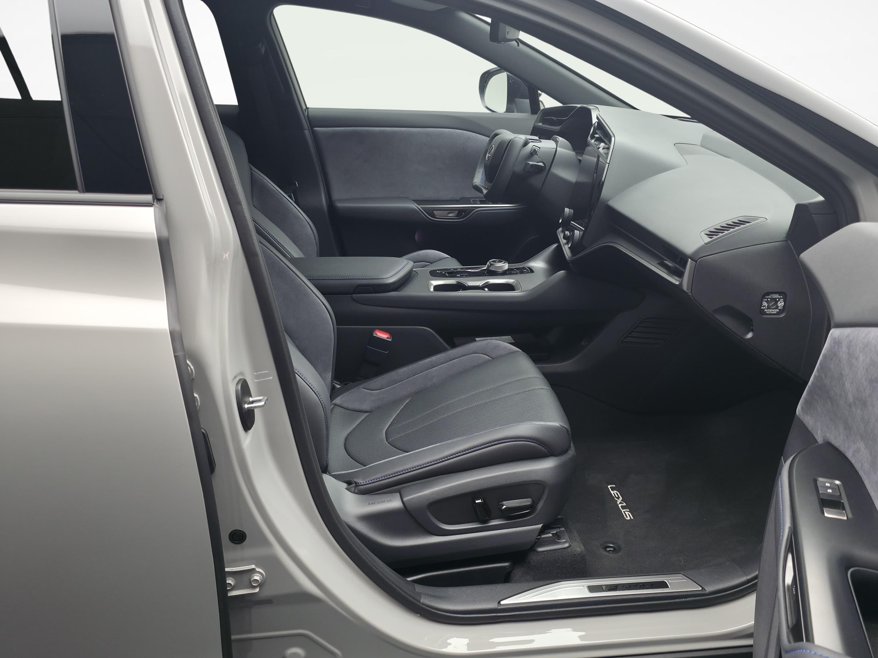 LEXUS RZ 550e F Sport_10