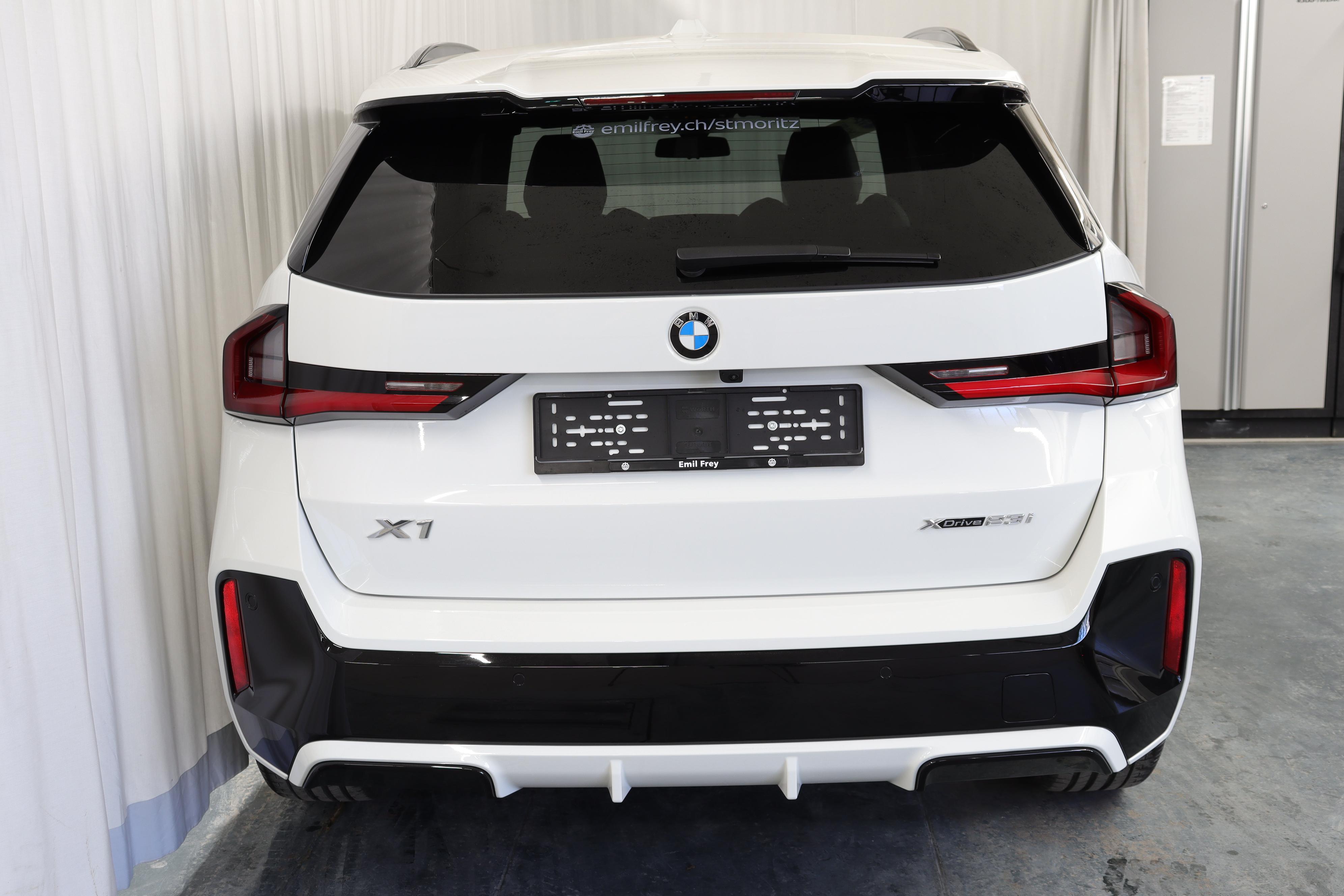 BMW X1 23i xDrive paddles_10