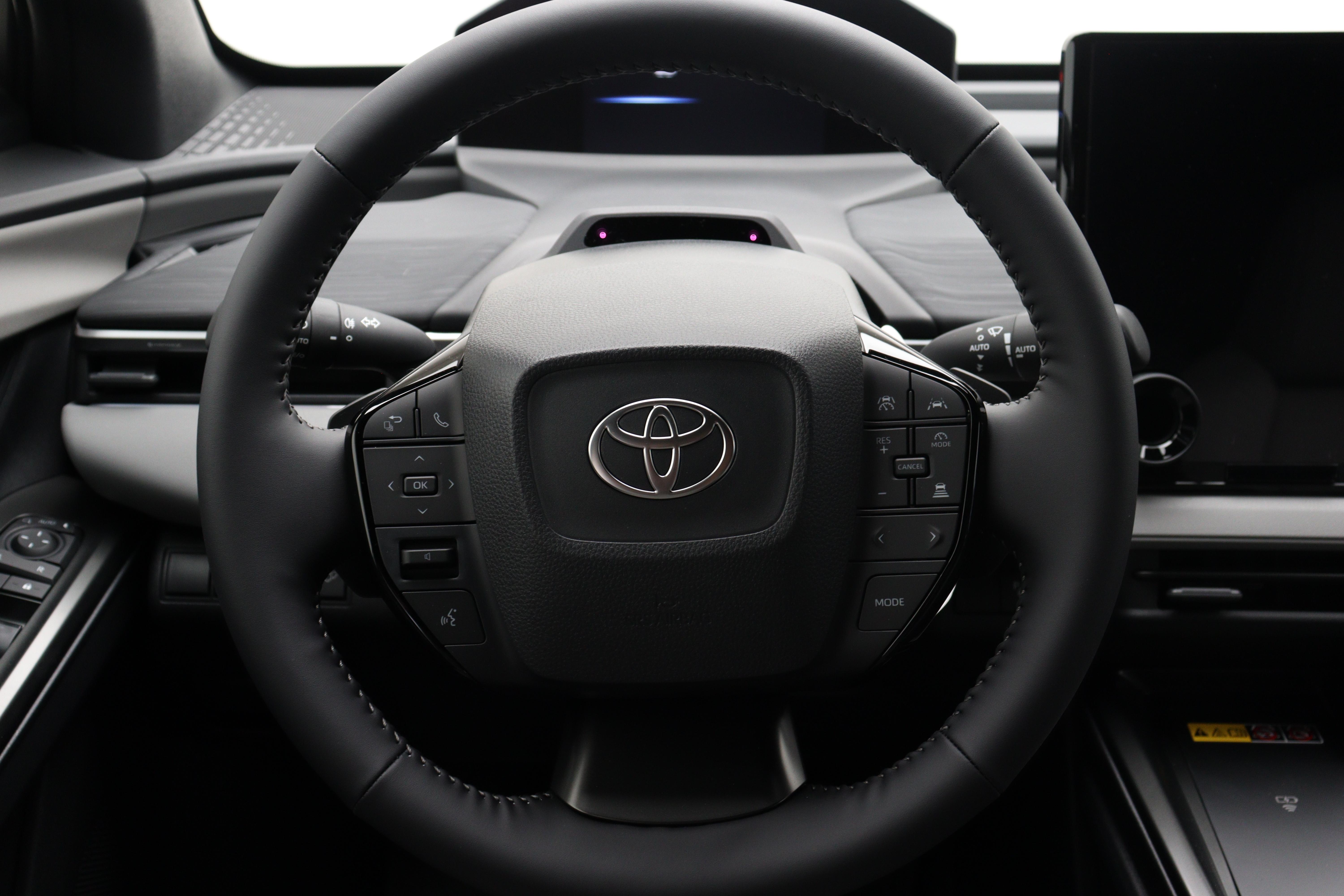 Toyota C-HR+ Premium AWD_11