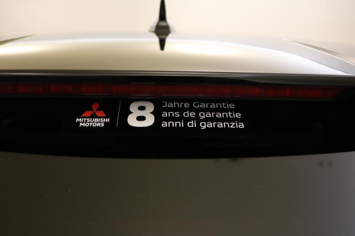 Mitsubishi Grandis 1.8 HEV Intense_11