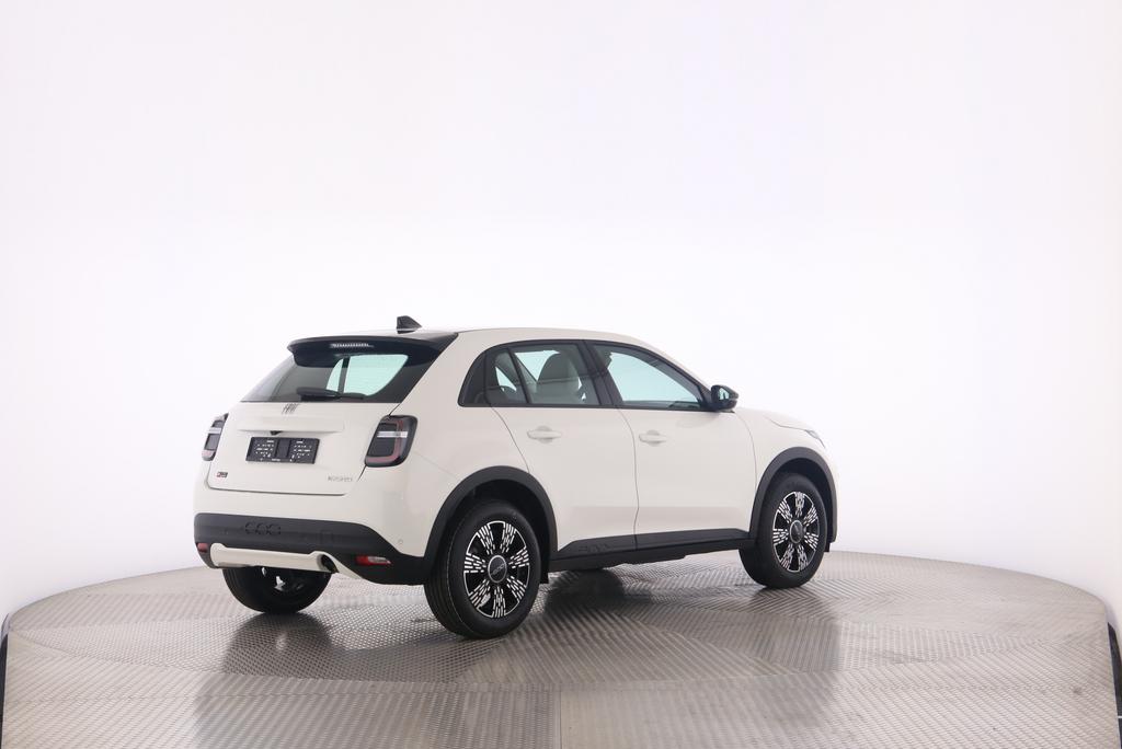 Fiat 600 1.2 Hybrid Icon Swiss Edition_12