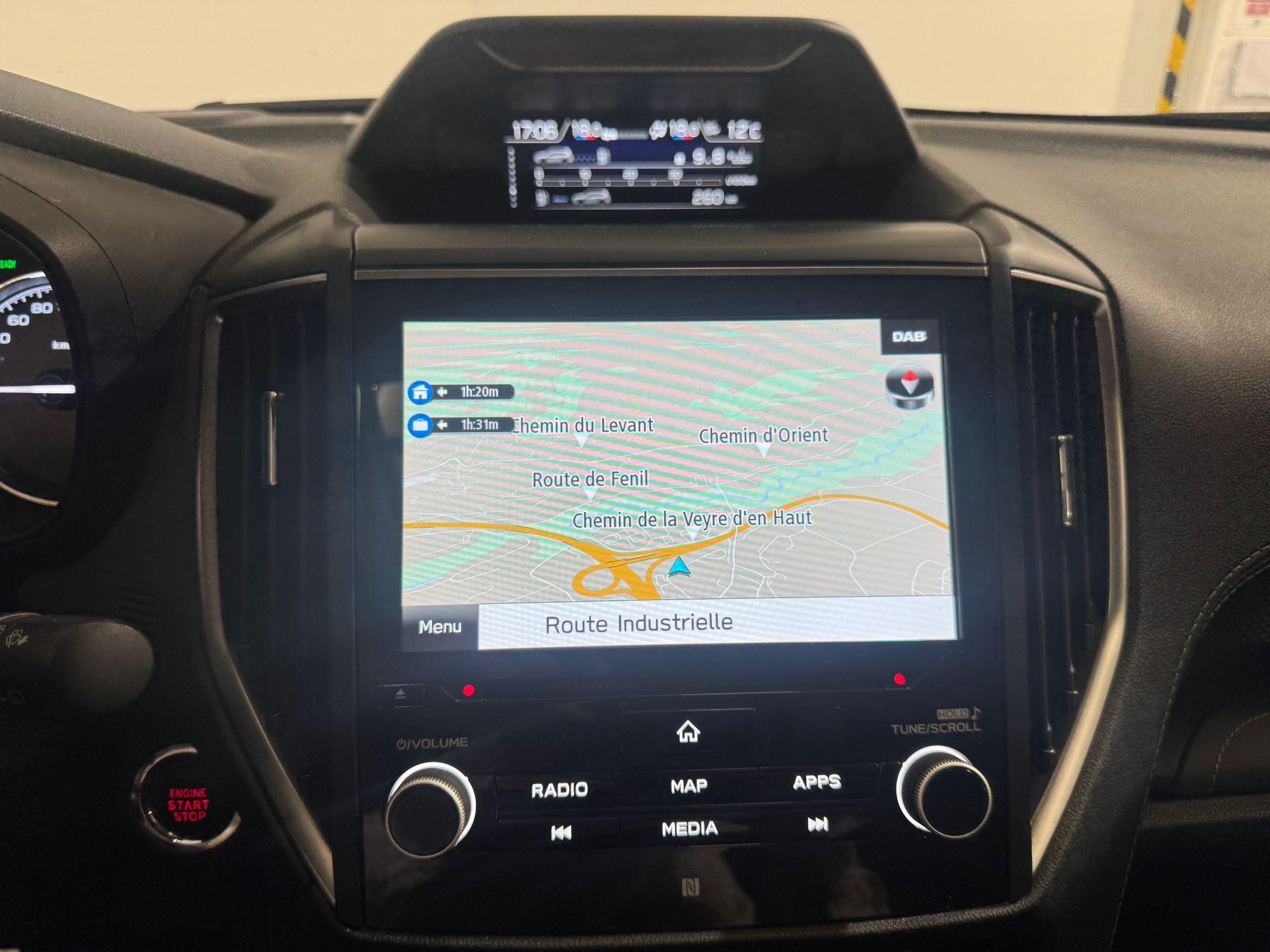Subaru Forester Station 2.0i e-Boxer Black Edition_9