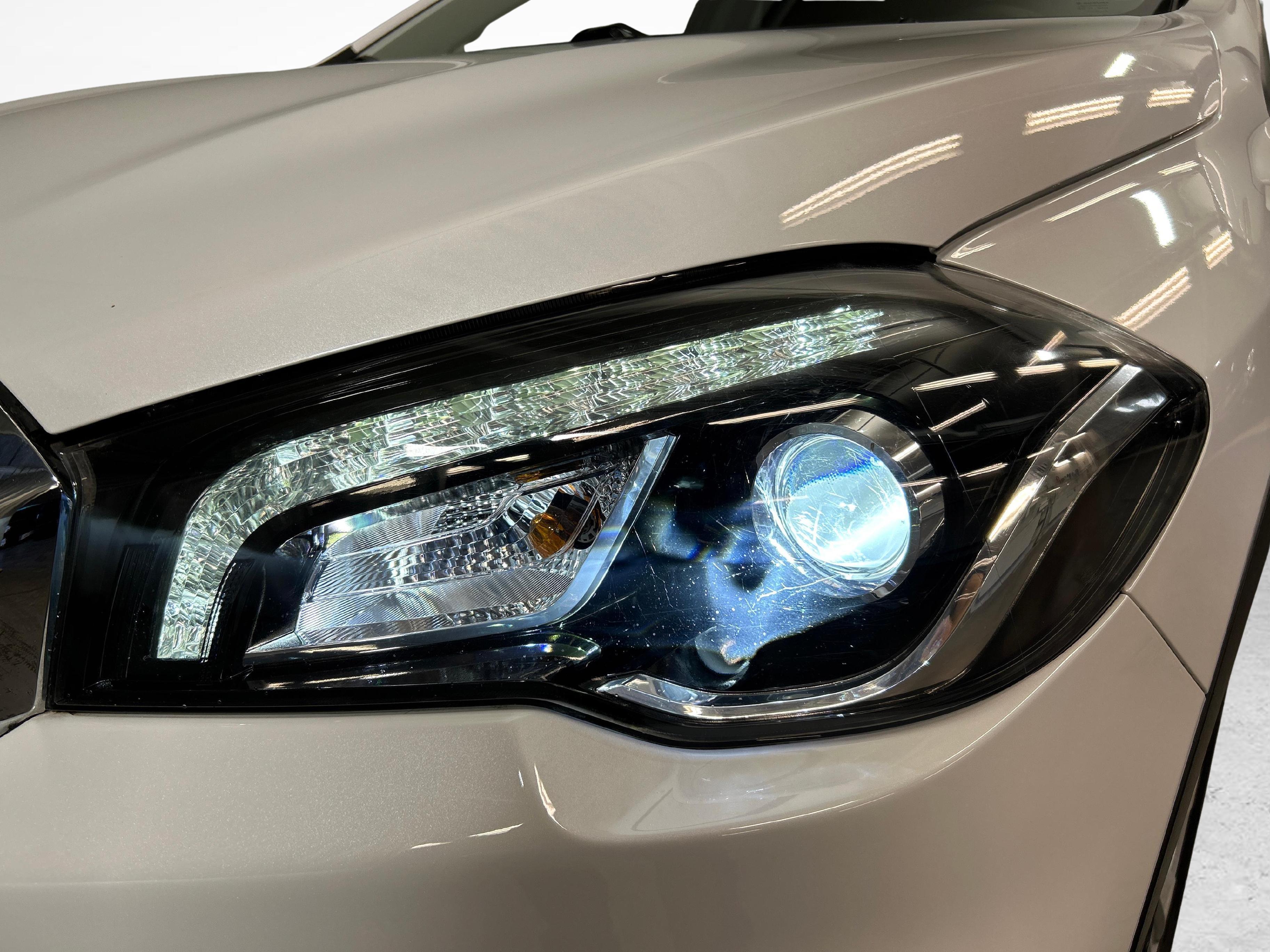 Suzuki SX4 S-Cross 1.4 T Generation Hybrid 4x4_15