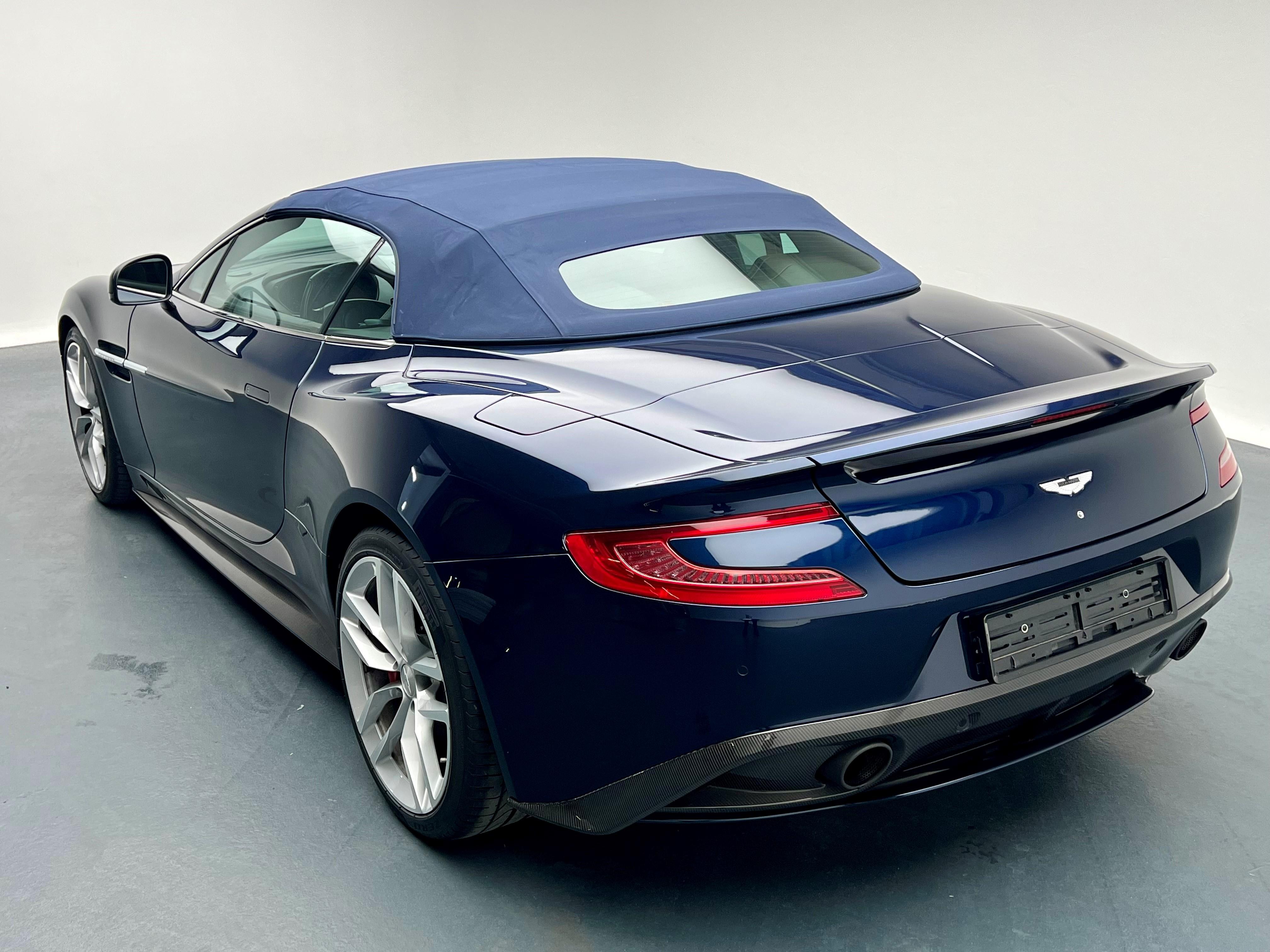 Aston Martin Vanquish 6.0 V12_19