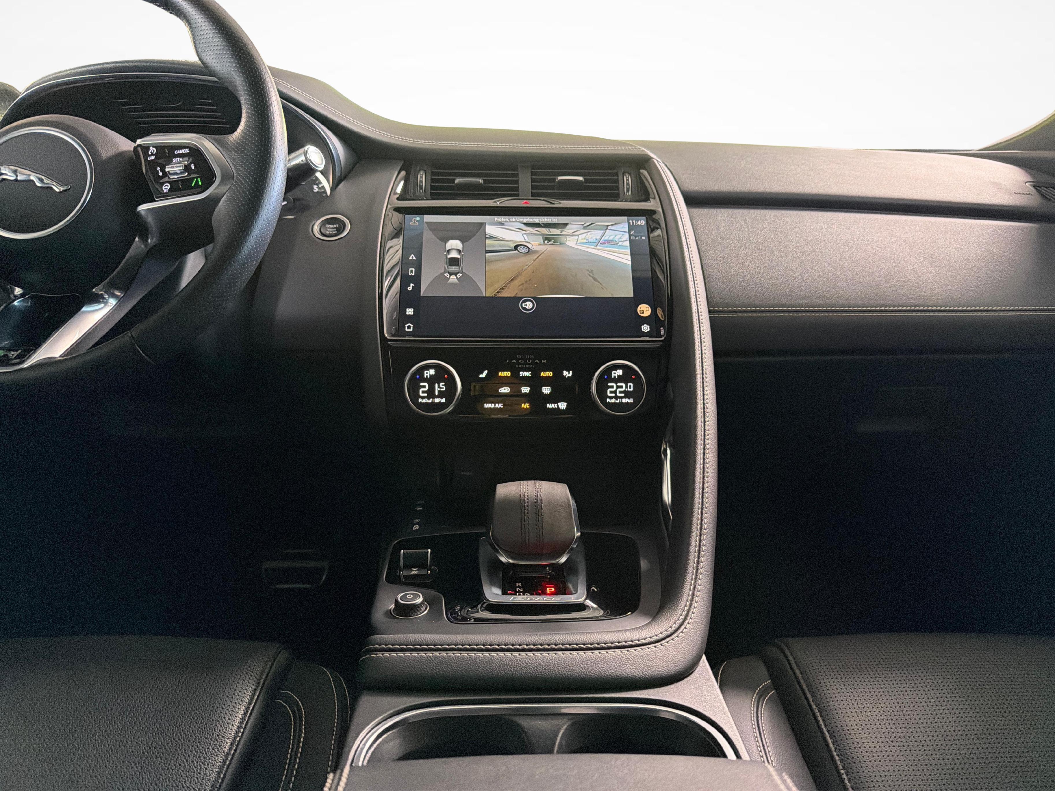 JAGUAR E-Pace 1.5 T 300e R-Dynamic SE AWD Plug In Hybrid_14