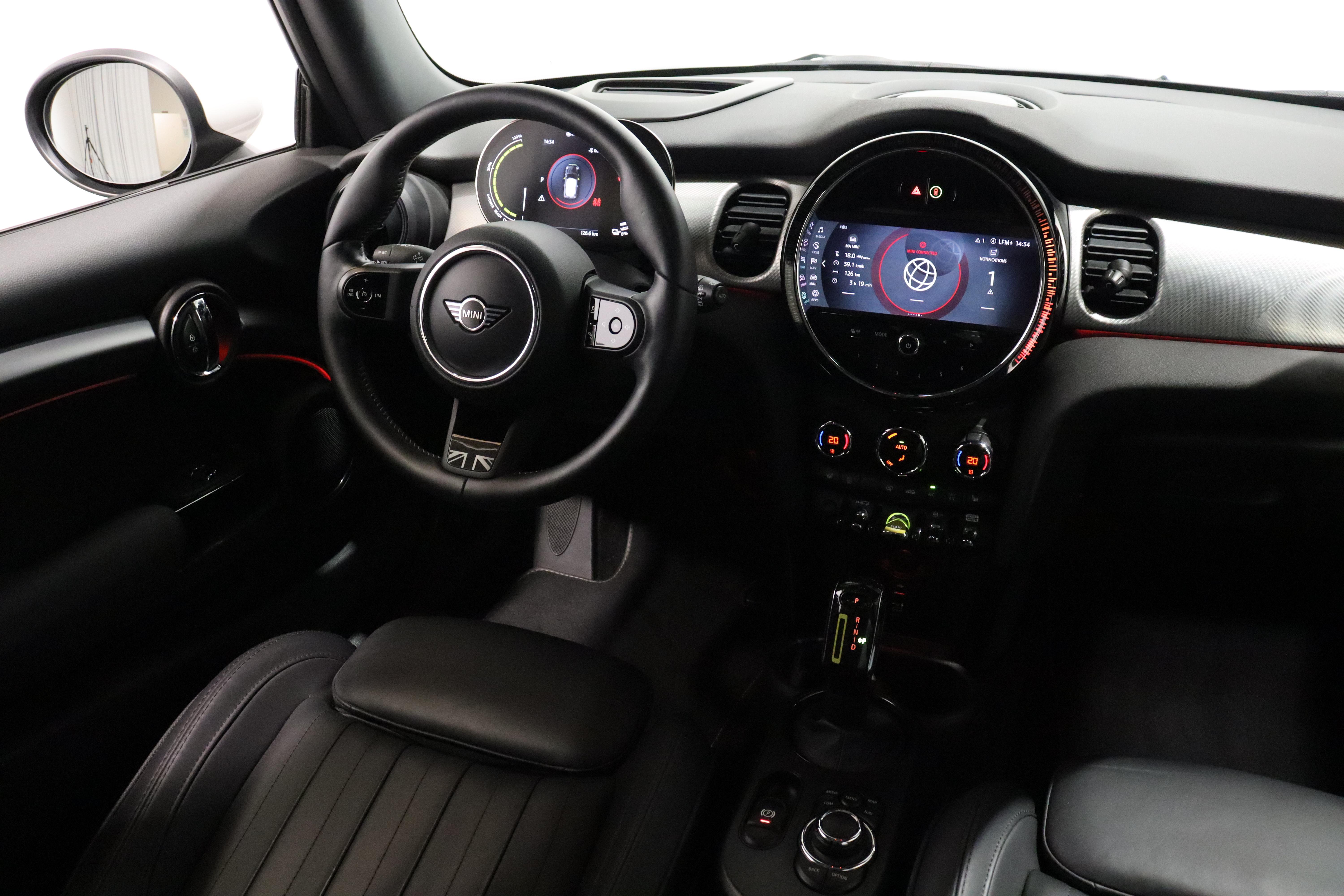 MINI F56 Cooper SE_13