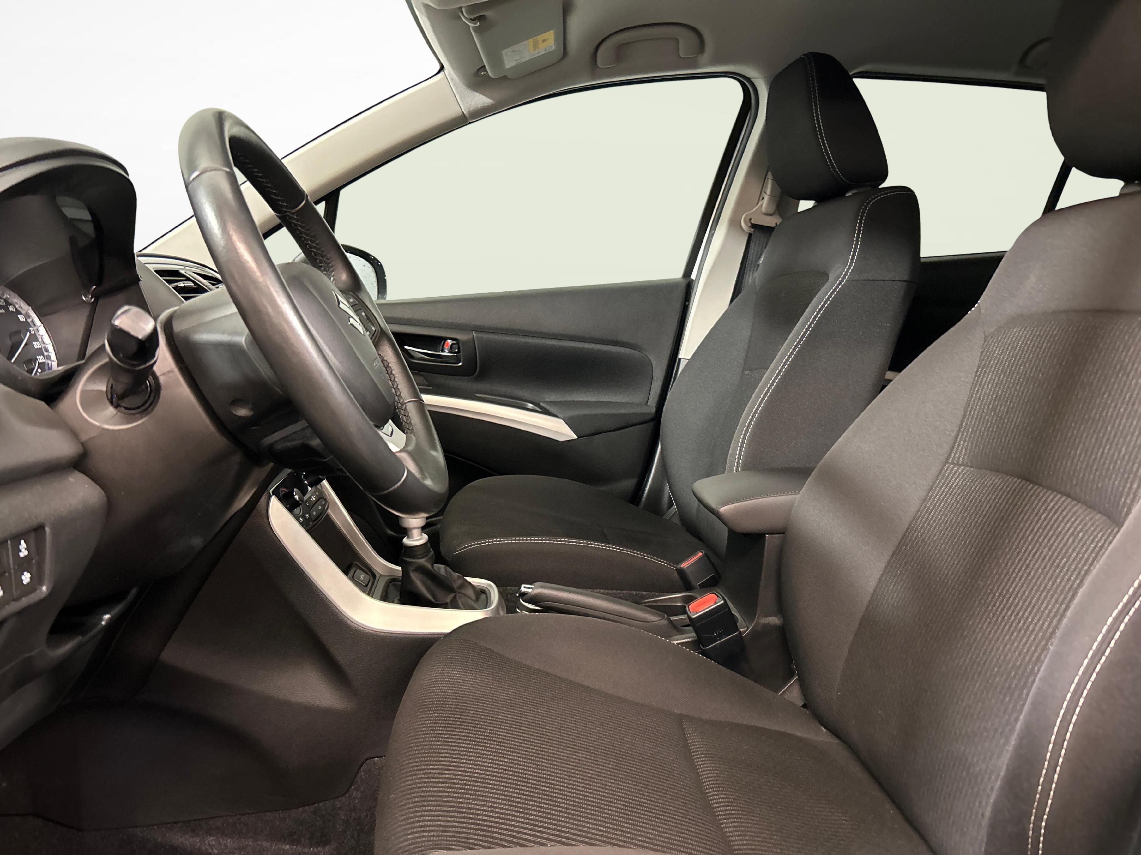 Suzuki SX4 S-Cross 1.4 T Generation Hybrid 4x4_3