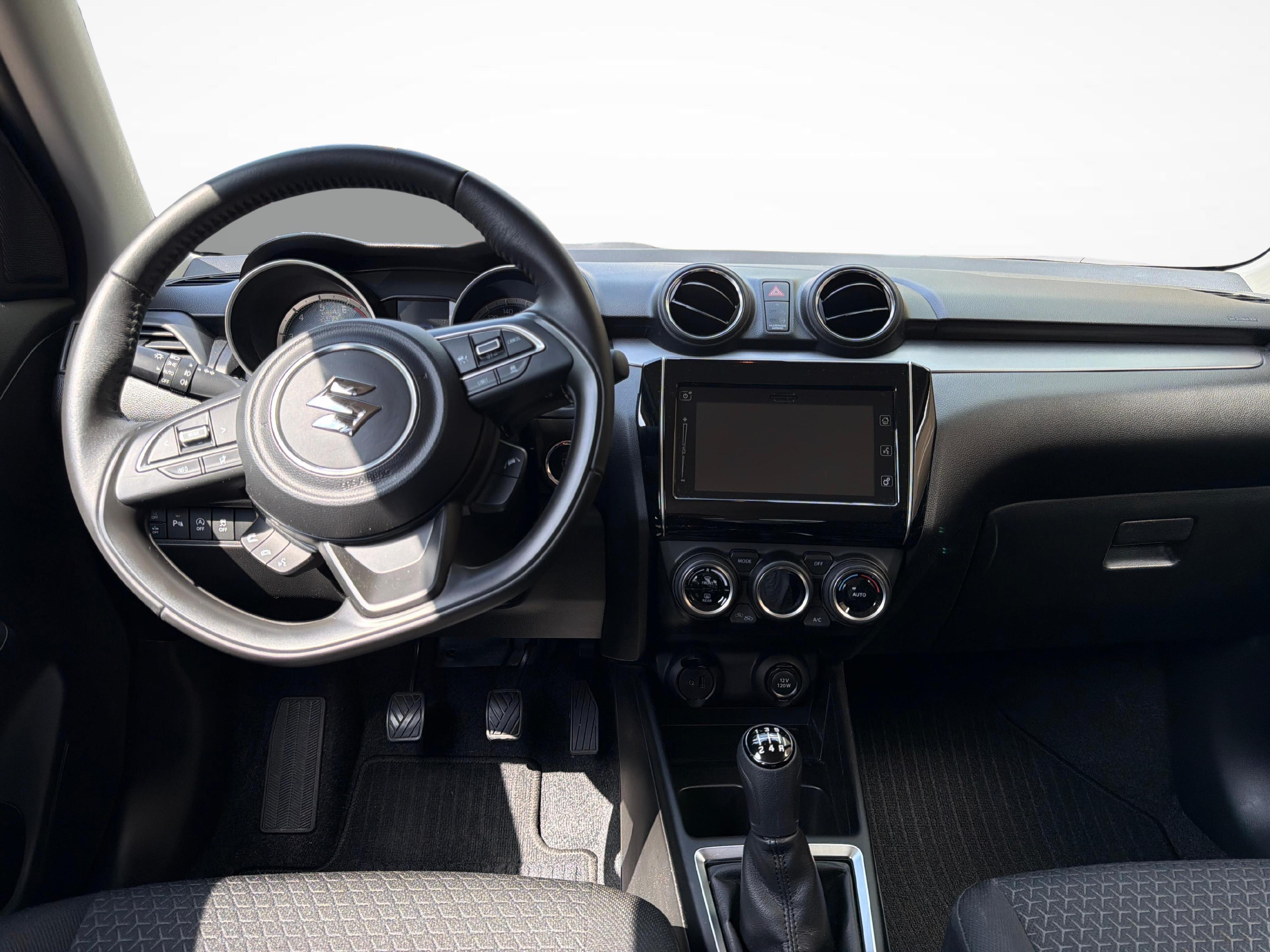 Suzuki Swift 1.2 Compact Top Hybrid 4x4_9