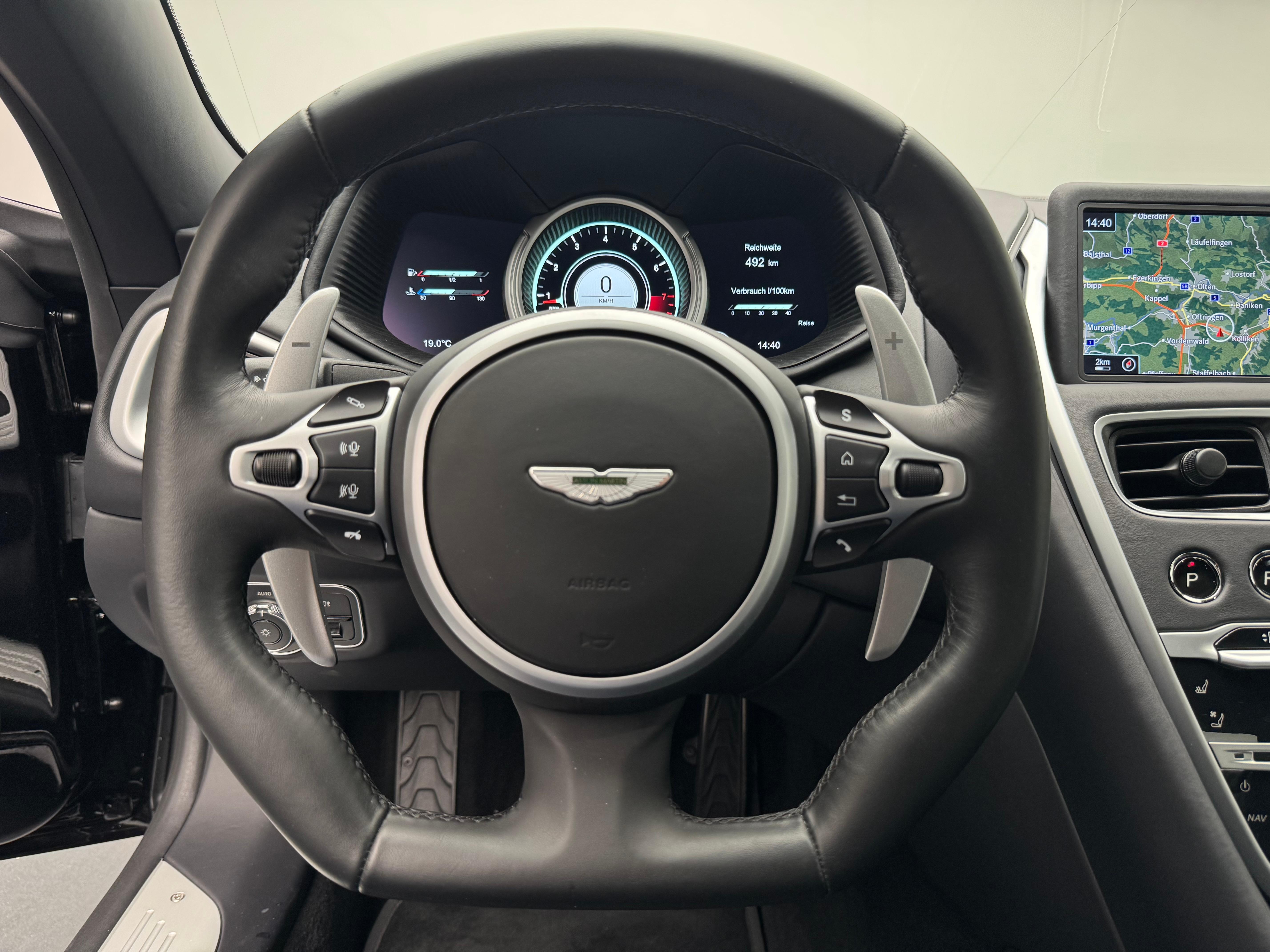 Aston Martin DB11 Coupé 4.0 V8 Bi-Turbo_5