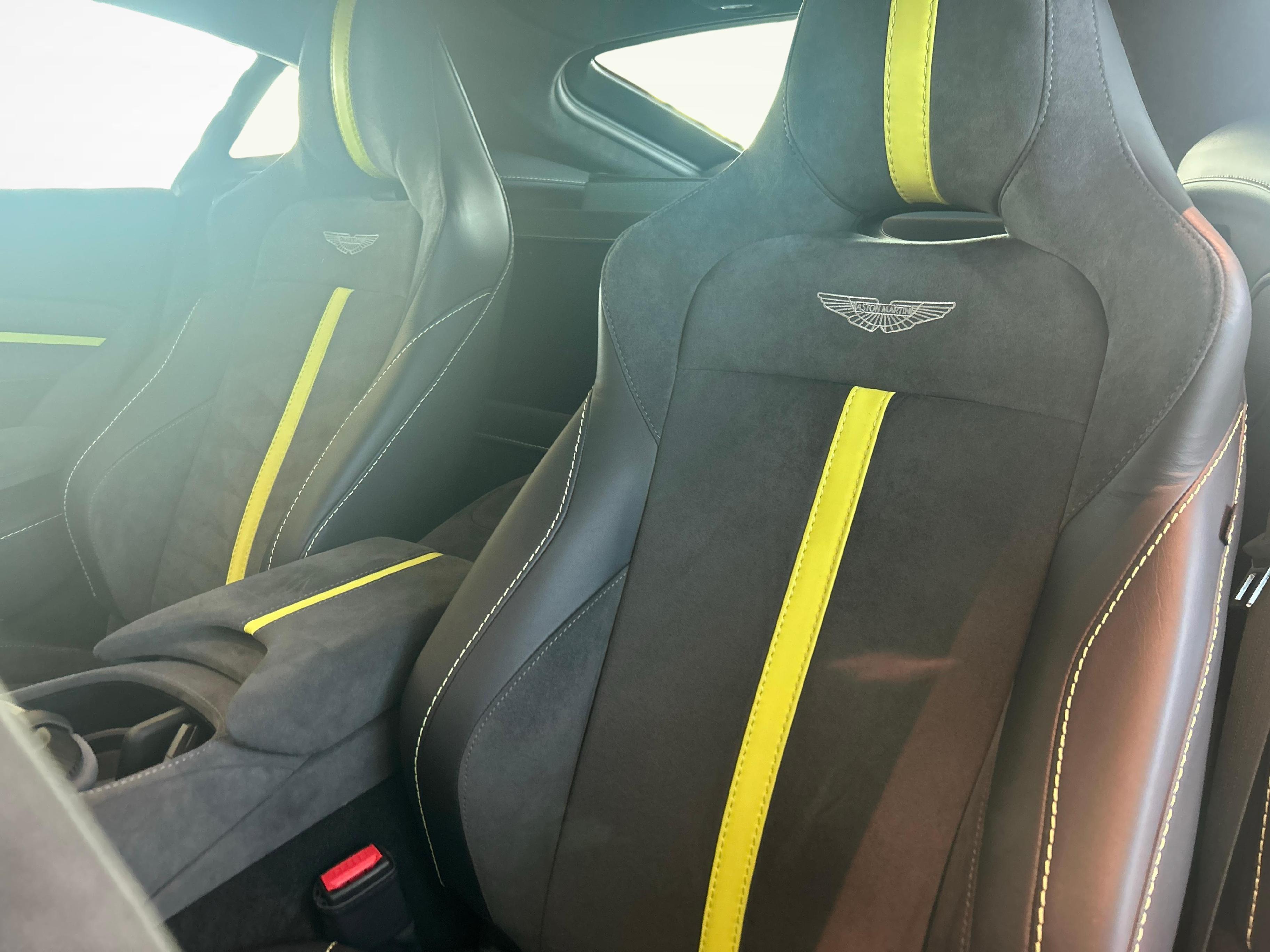 Aston Martin V8 Vantage Coupé 4.0 V8 Bi-Turbo F1_11