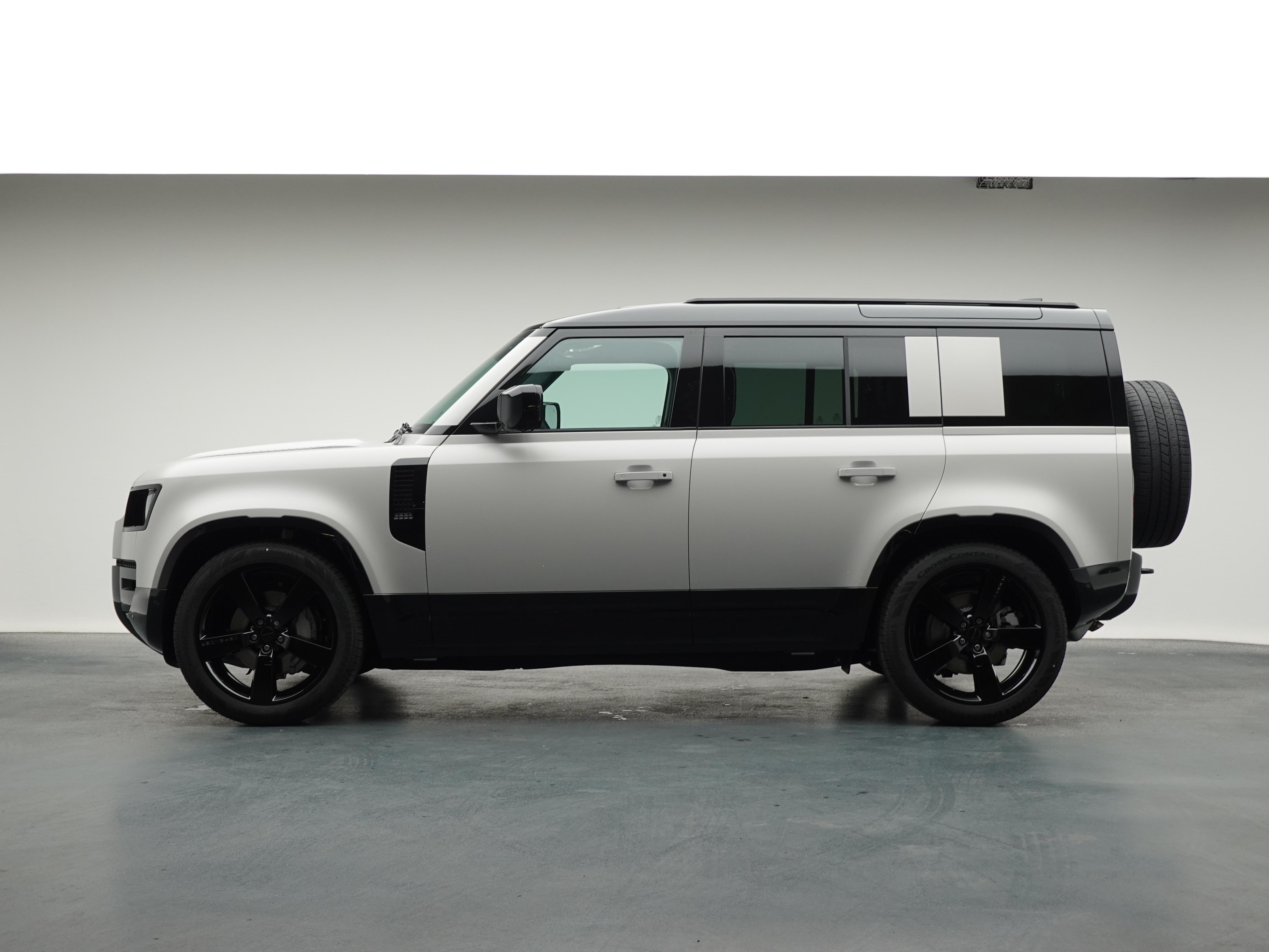 LAND ROVER Defender 110 3.0 D I6 350 X-Dynamic HSE_4