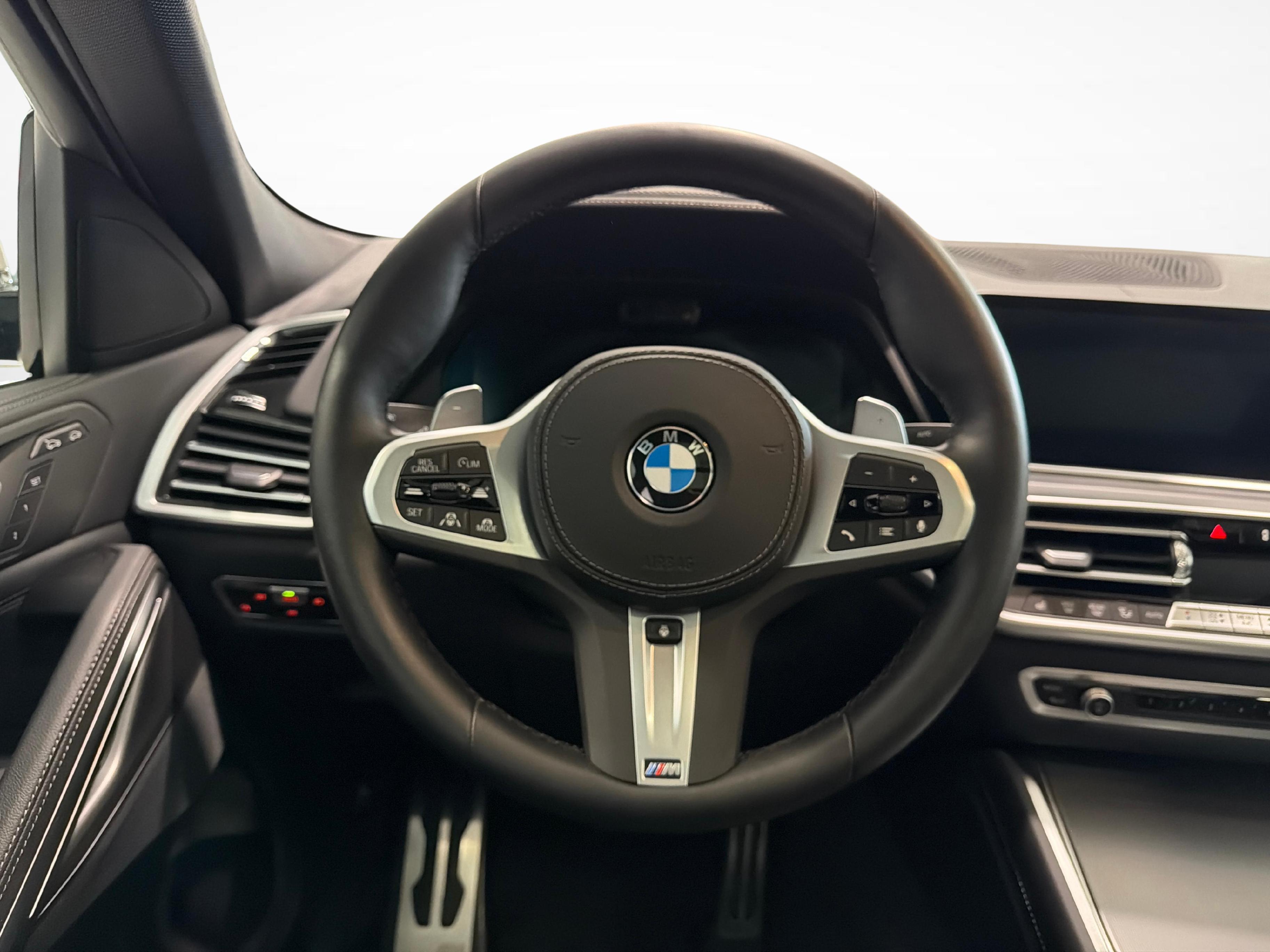 BMW X6 M50i_14