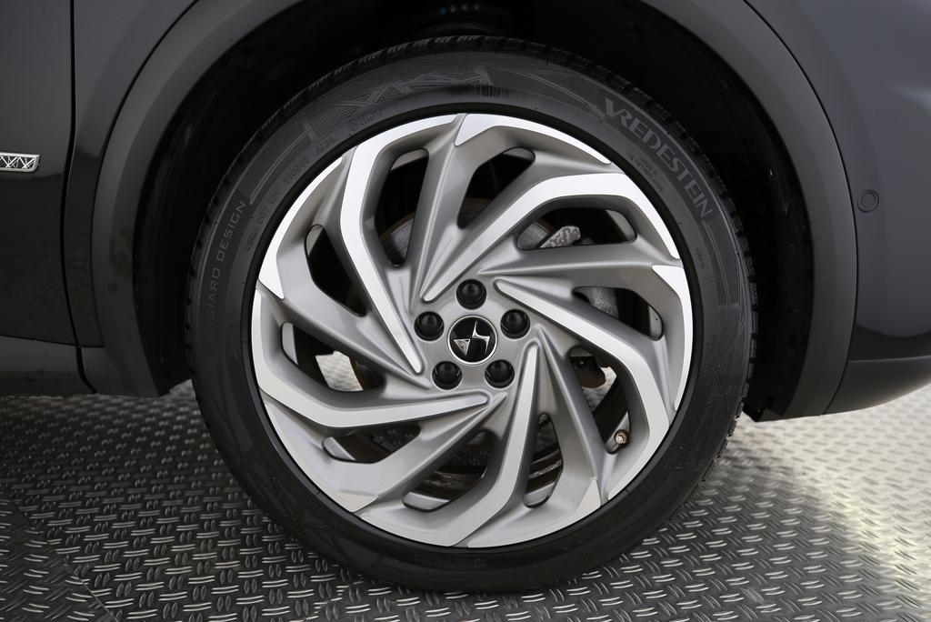 DS DS7 Crossback 1.6 E-Tense Louvre 4x4_12