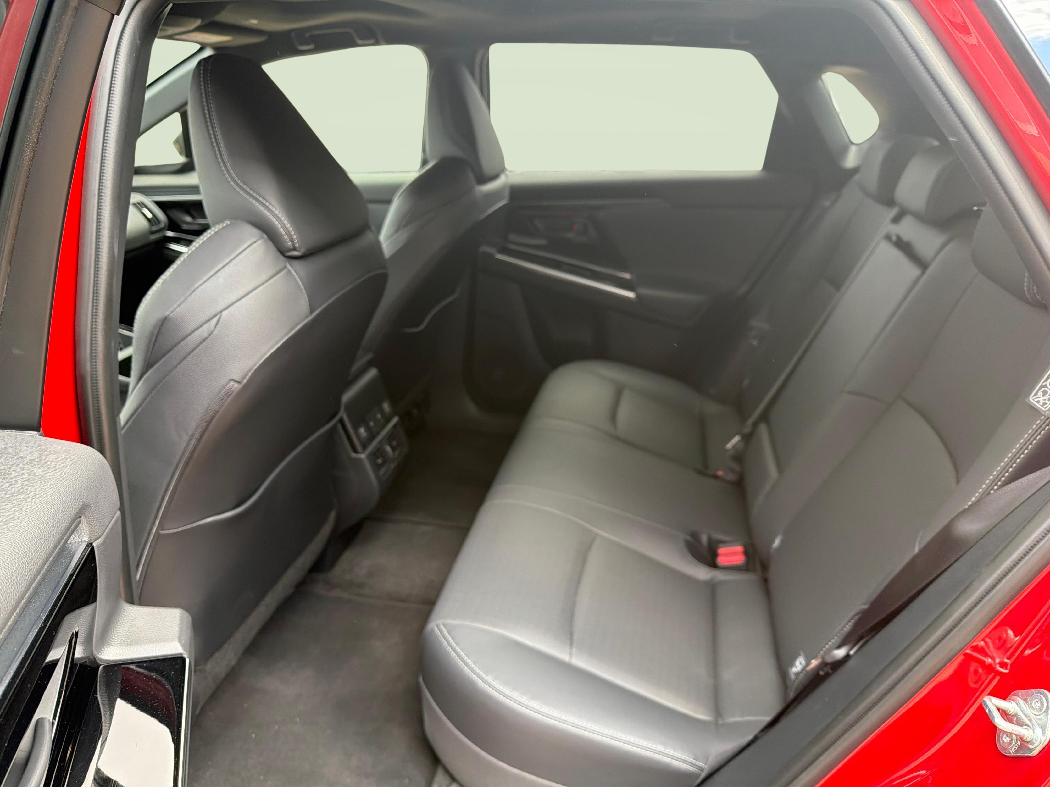 Toyota bZ4X Premium AWD_11