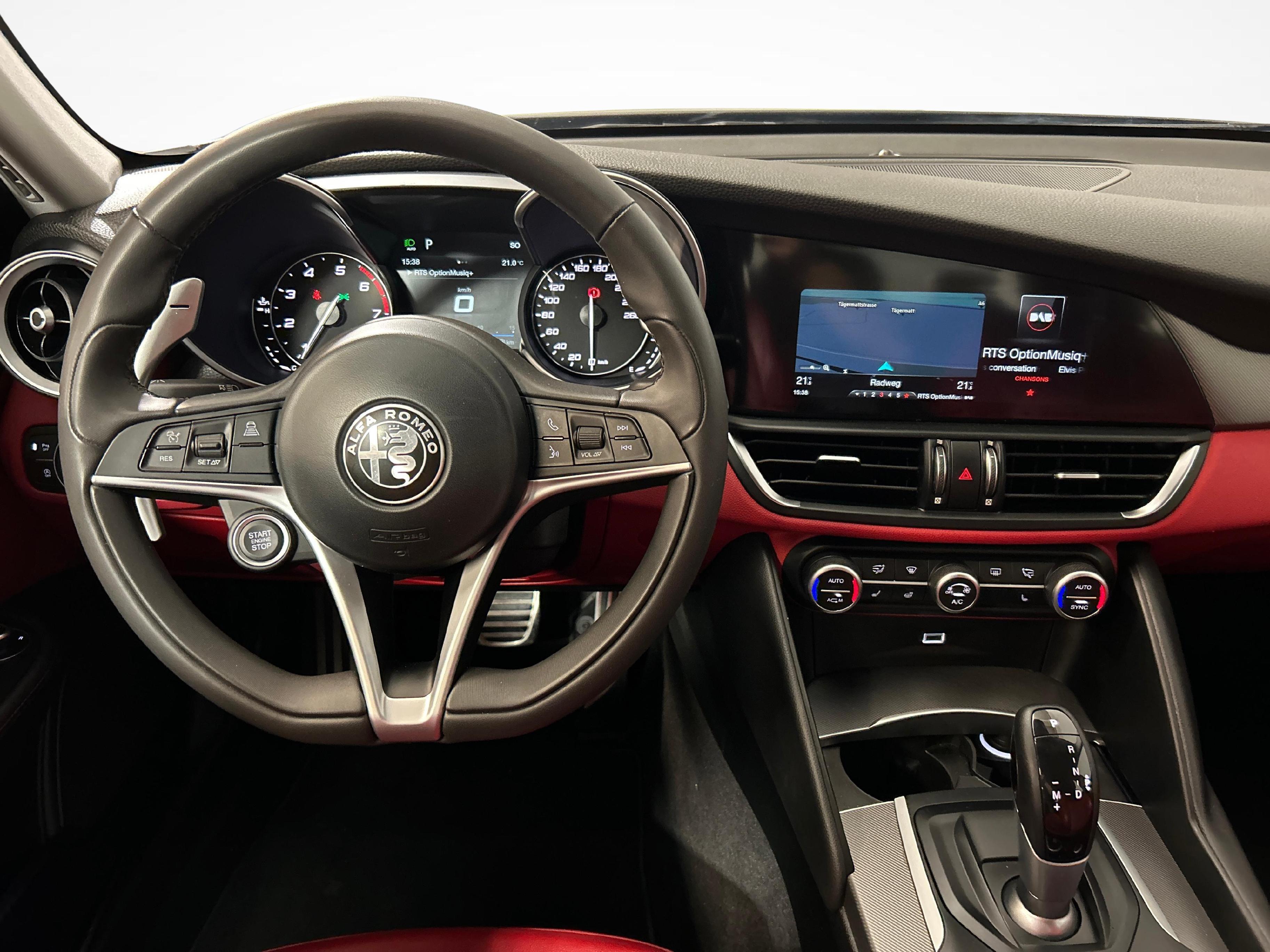 Alfa Romeo Giulia 2.0 Q4 Veloce_6
