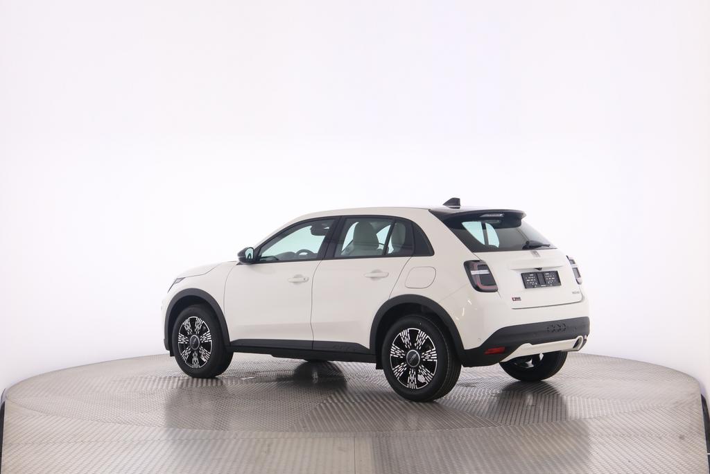 Fiat 600 1.2 Hybrid Icon Swiss Edition_9