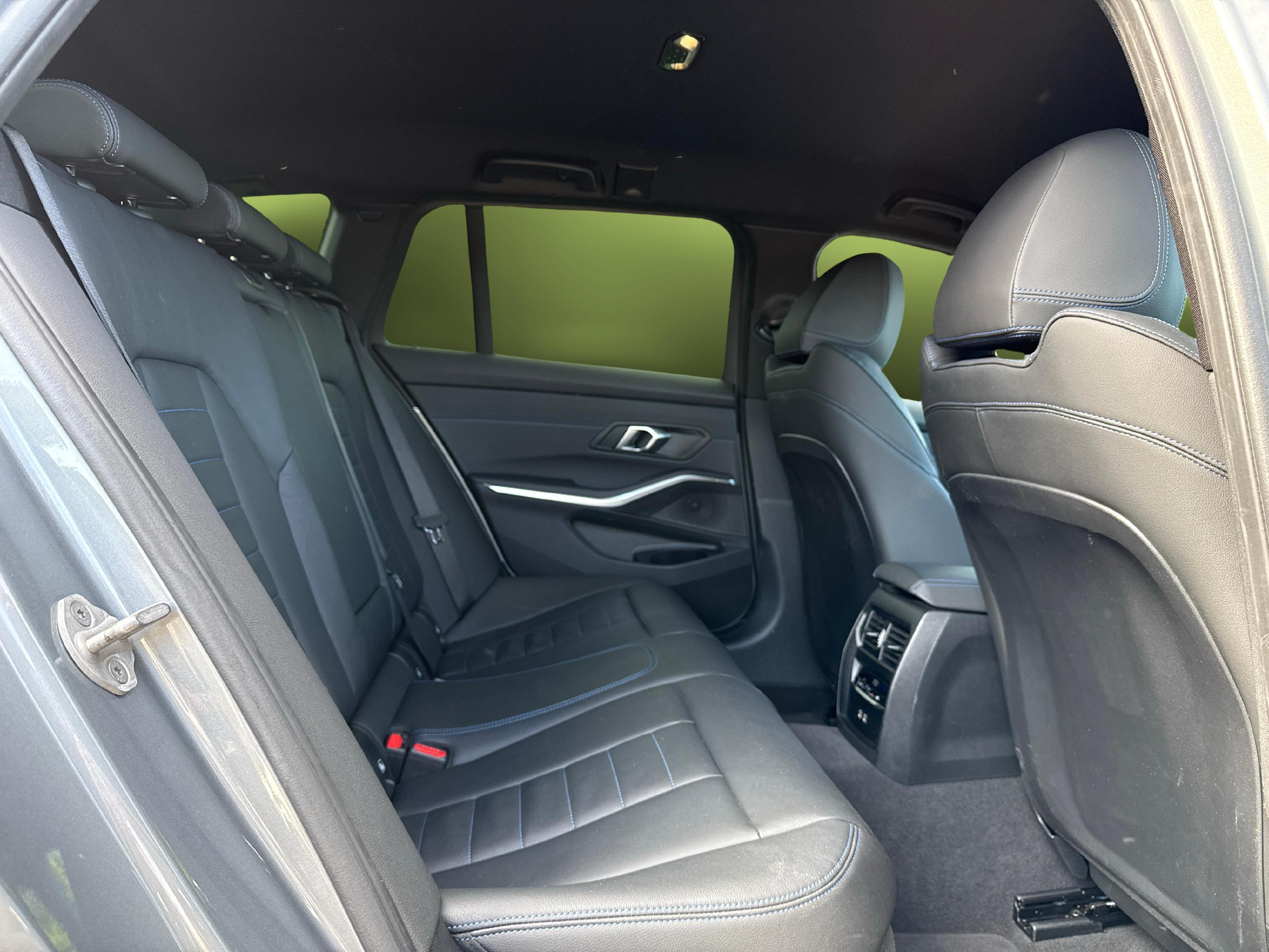 BMW 320d xDrive SAG Touring_19