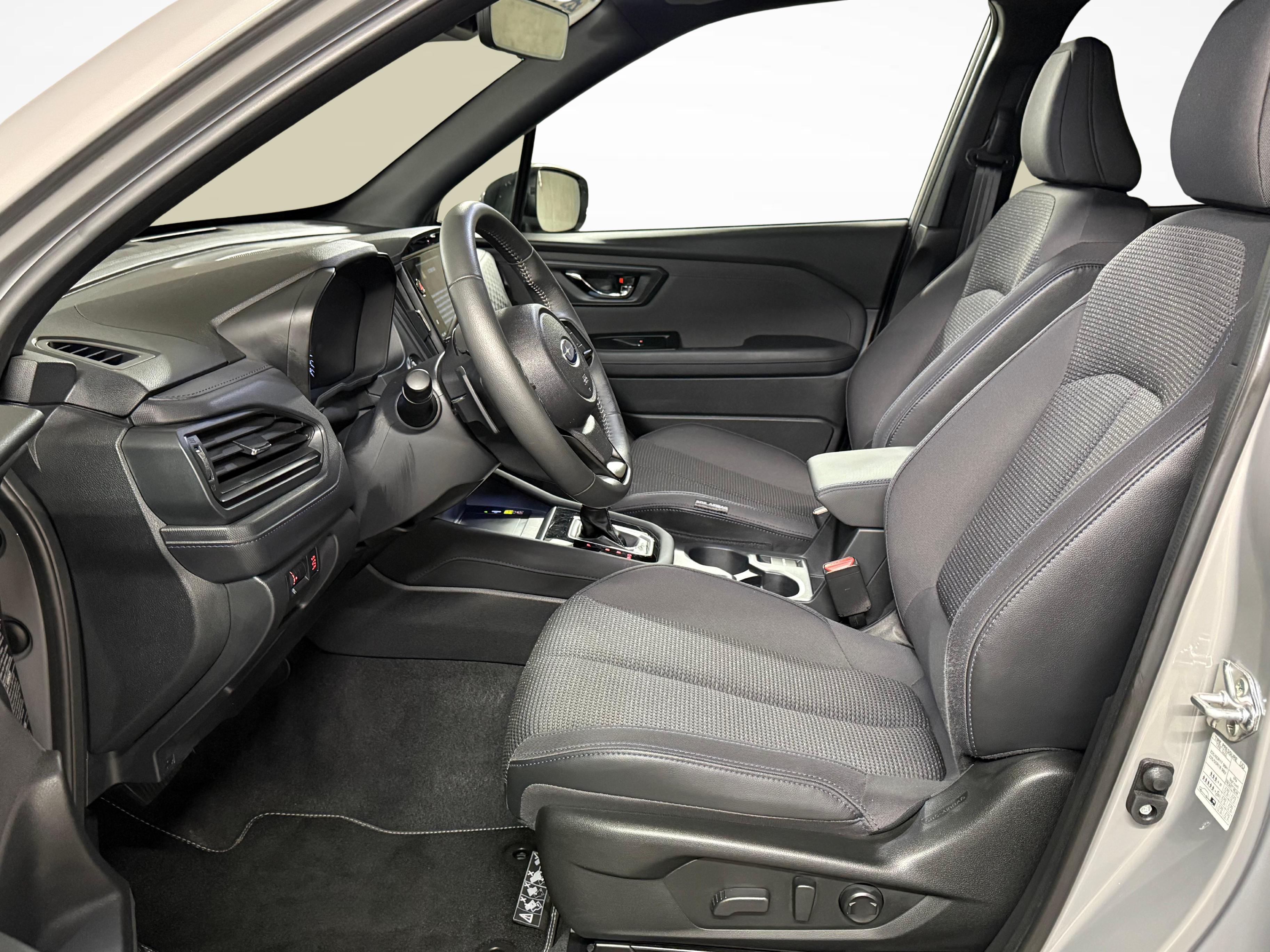 Subaru Forester Station 2.0i e-Boxer Swiss Plus_10