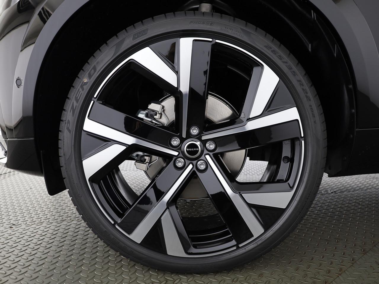 Volvo XC60 2.0 B5 MH Black Edition AWD_6