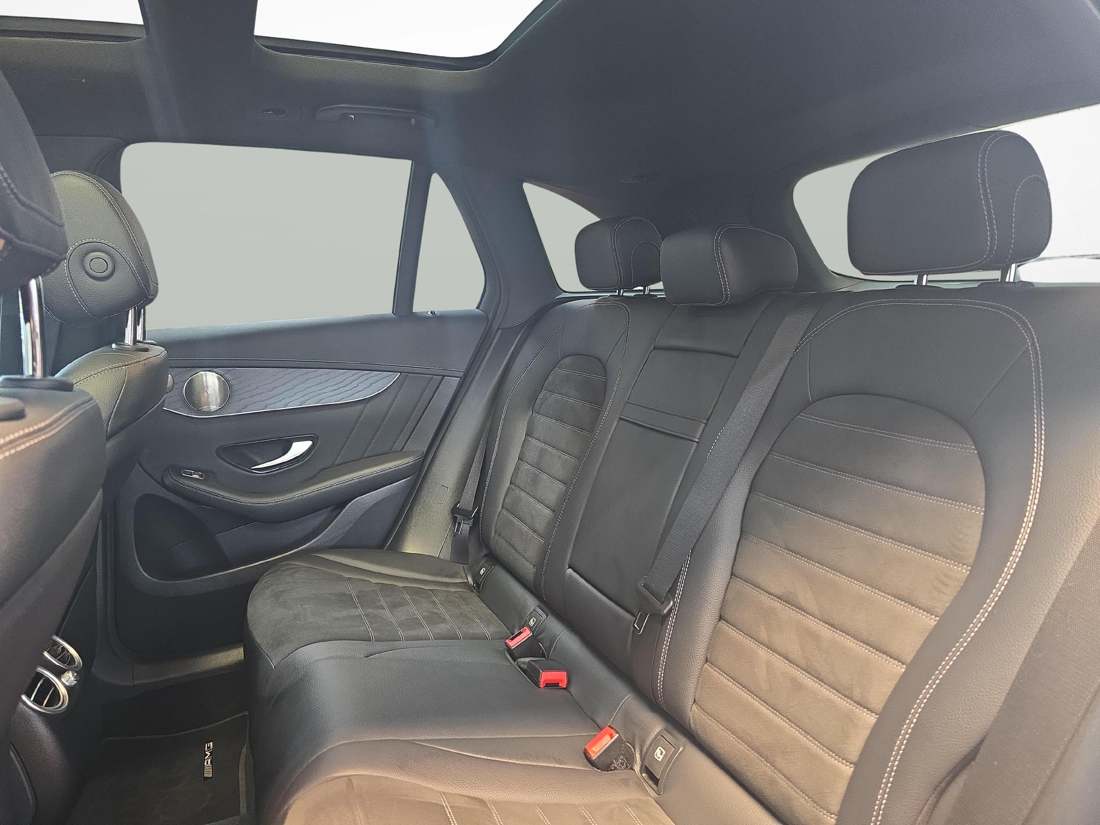 MERCEDES-BENZ GLC 200 4MATIC AMG Line_10