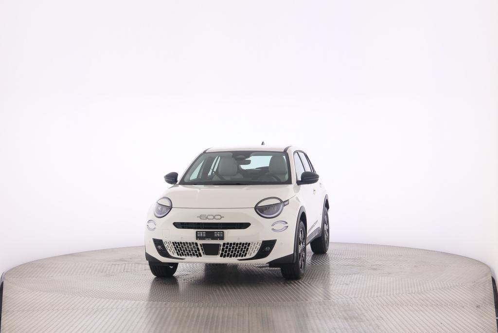 Fiat 600 1.2 Hybrid Icon Swiss Edition_16