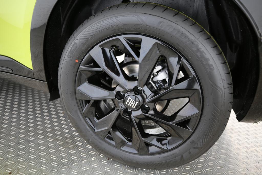 Fiat 600 1.2 Hybrid 145 Sport_6