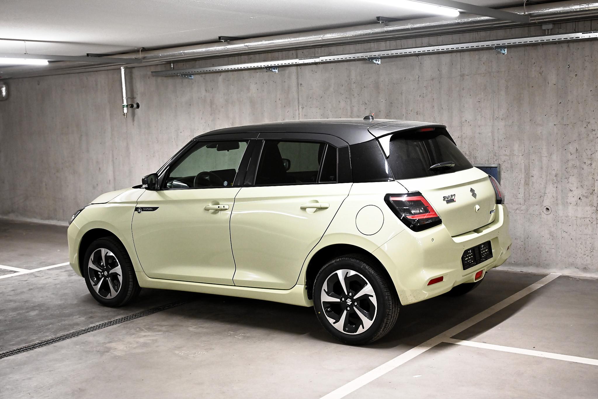 Suzuki Swift 1.2 Sakura Top Hybrid 4x4_7