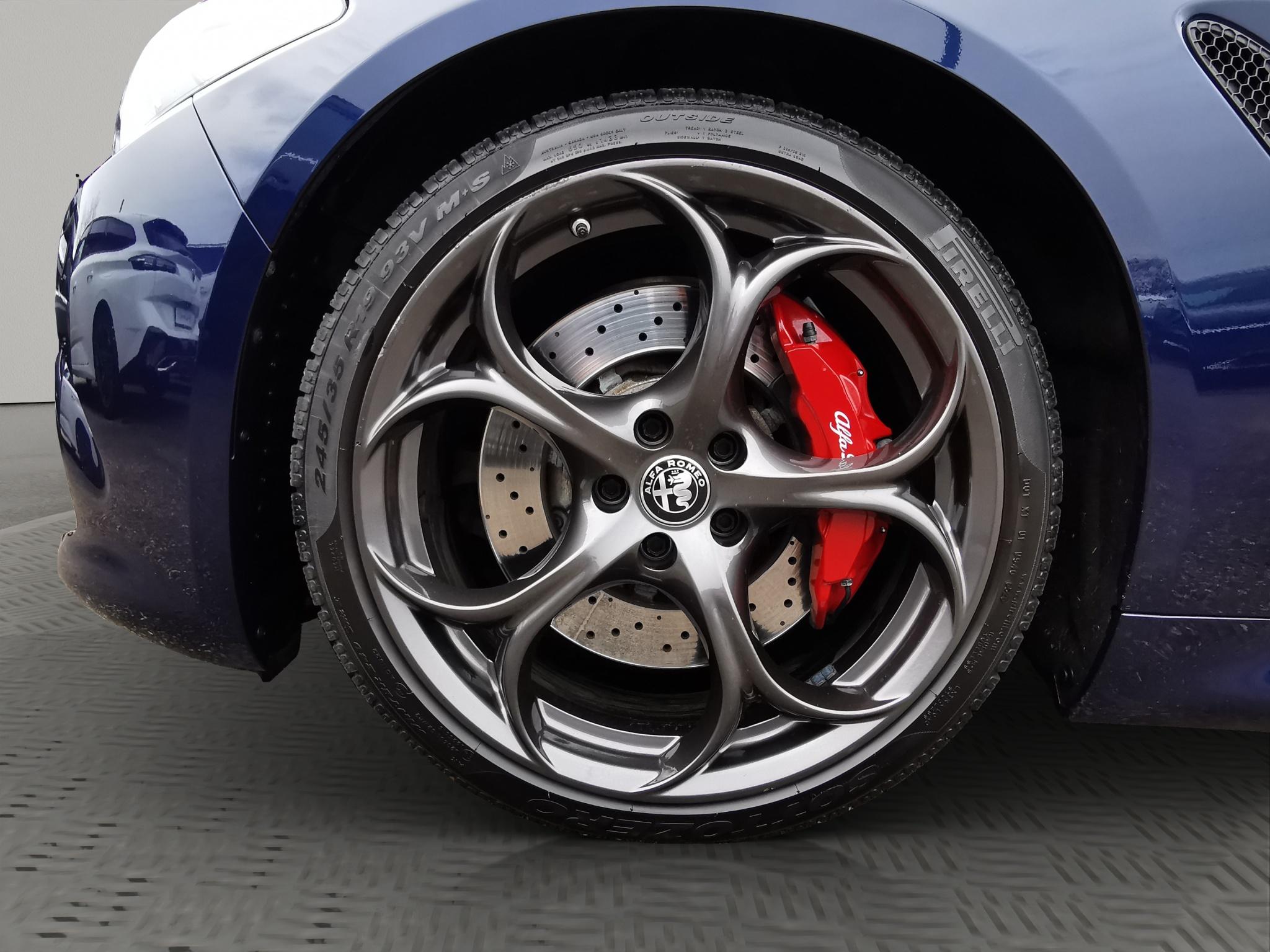 Alfa Romeo Giulia 2.9 V6 Biturbo Quadrifoglio_10