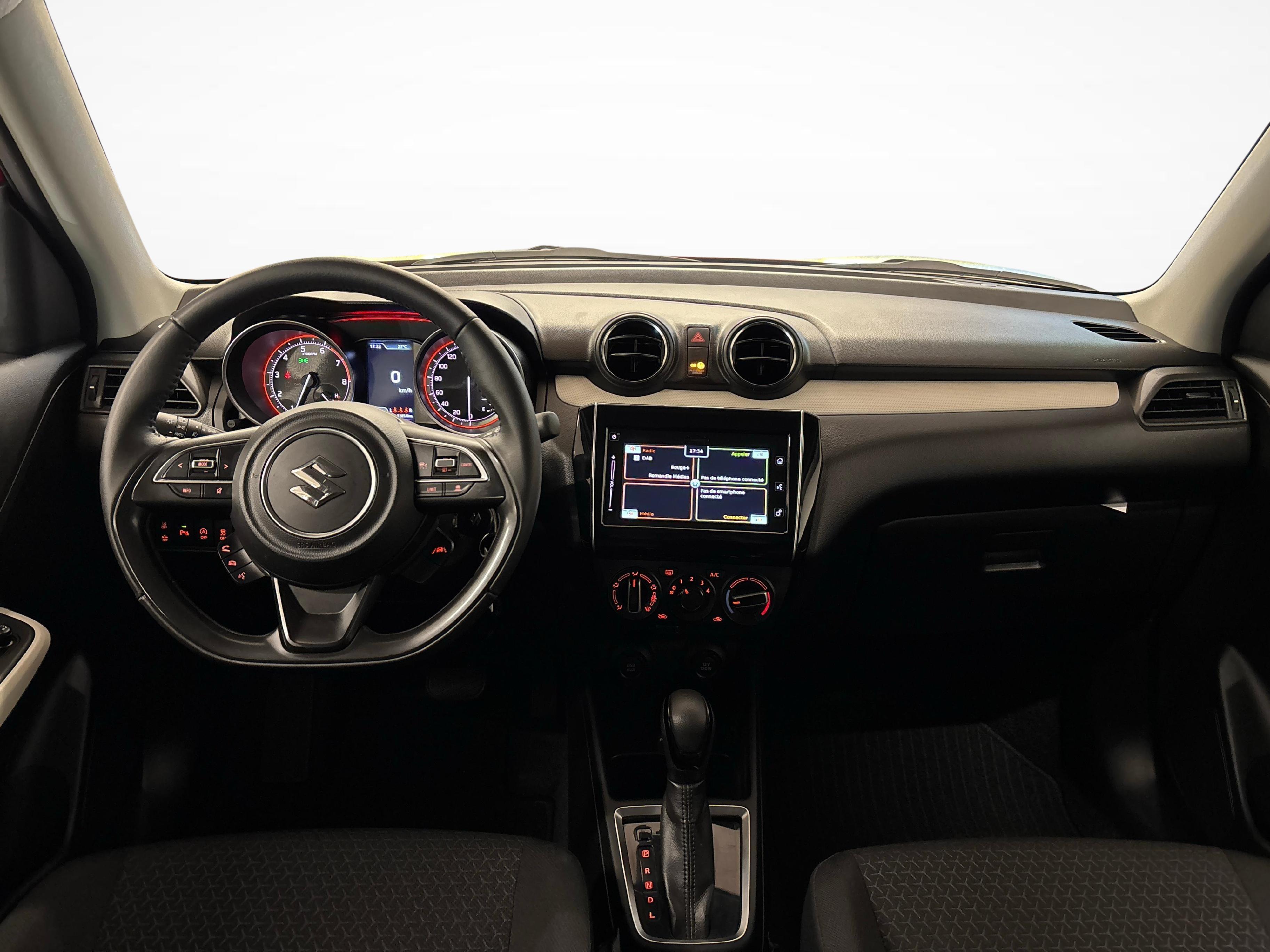 Suzuki Swift 1.2 Compact+ Hybrid_11